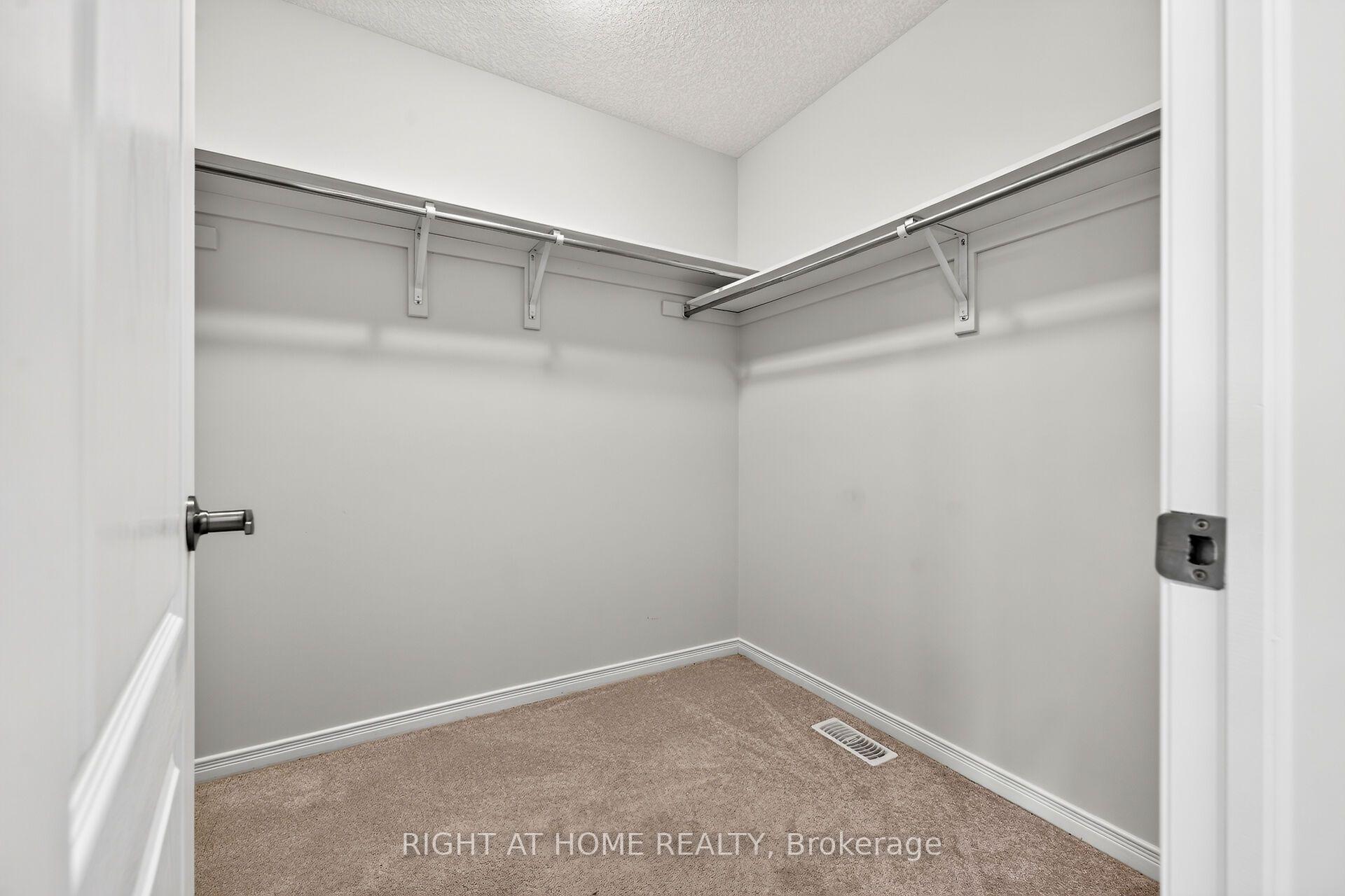 Photo 37 of 31 McCargow Drive, Haldimand — HOMEH