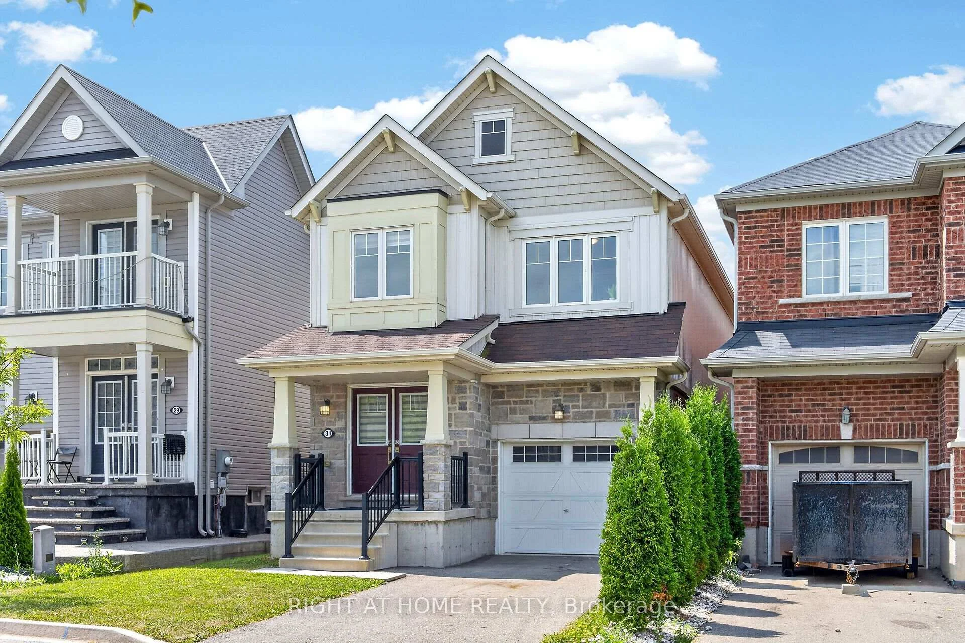 Photo 2 of 31 McCargow Drive, Haldimand — HOMEH