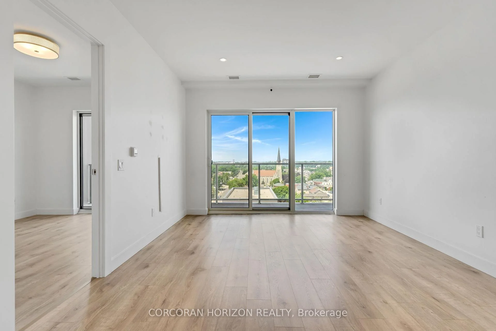 Photo 19 of Unit 903, 50 Grand Avenue S, Cambridge, Downtown Cambridge — HOMEH