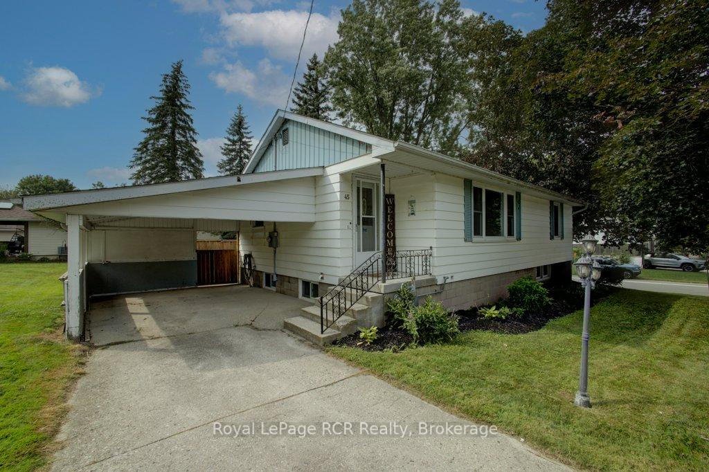 Photo 2 of 45 William Street E, Minto — HOMEH