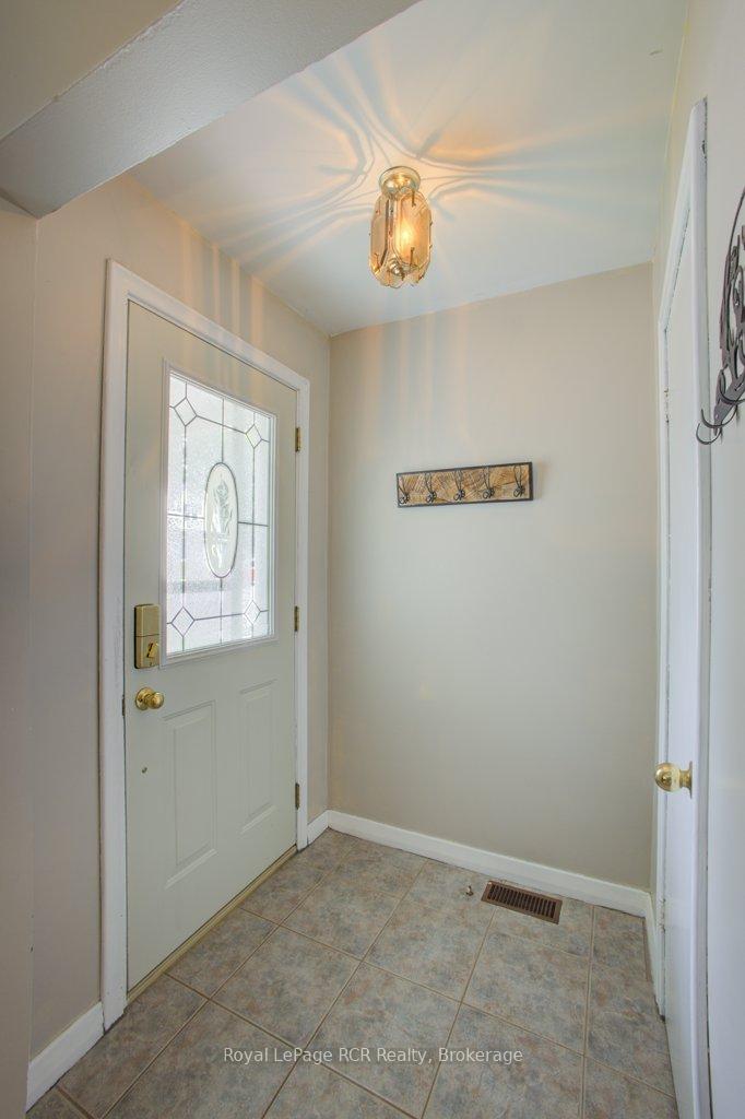 Photo 4 of 45 William Street E, Minto — HOMEH