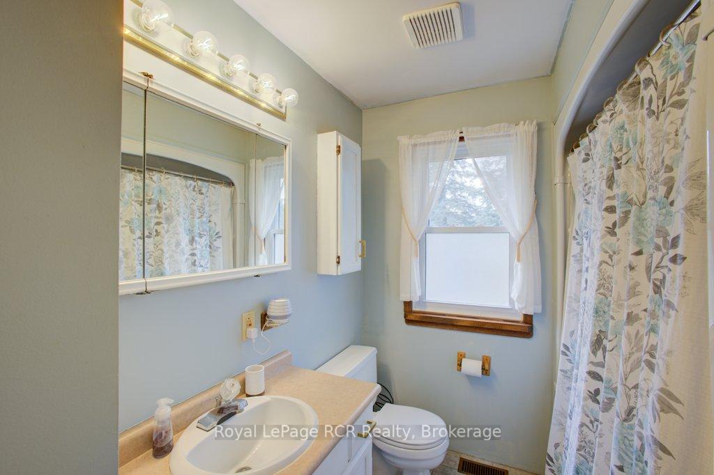 Photo 17 of 45 William Street E, Minto — HOMEH