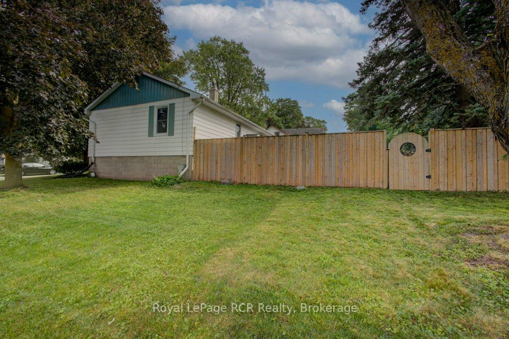 Photo 24 of 45 William Street E, Minto — HOMEH