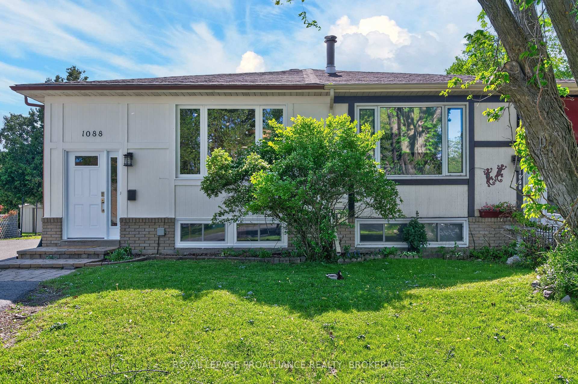 Photo 1 of 1088 Pinewood Place, Kingston, City Northwest — HOMEH