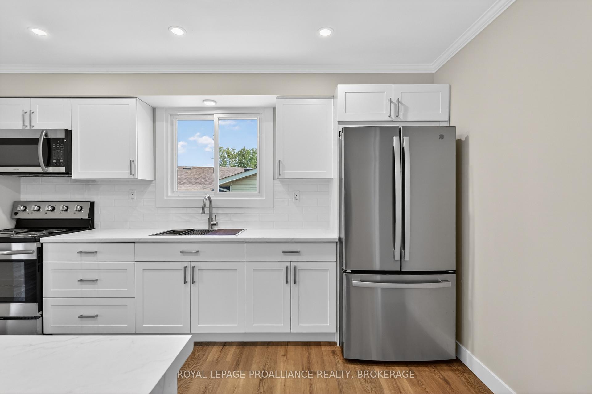 Photo 9 of 1088 Pinewood Place, Kingston, City Northwest — HOMEH