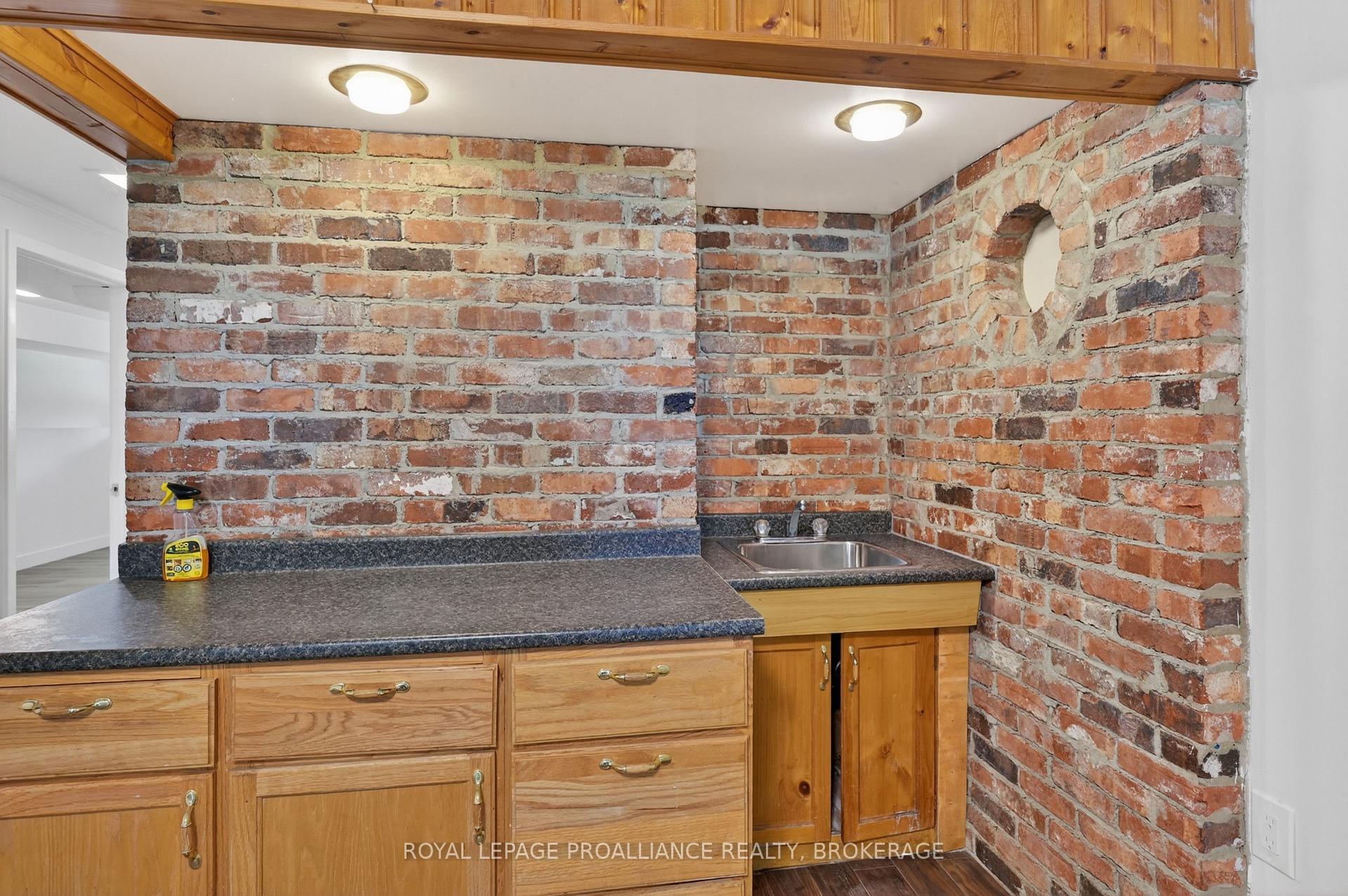 Photo 23 of 1088 Pinewood Place, Kingston, City Northwest — HOMEH