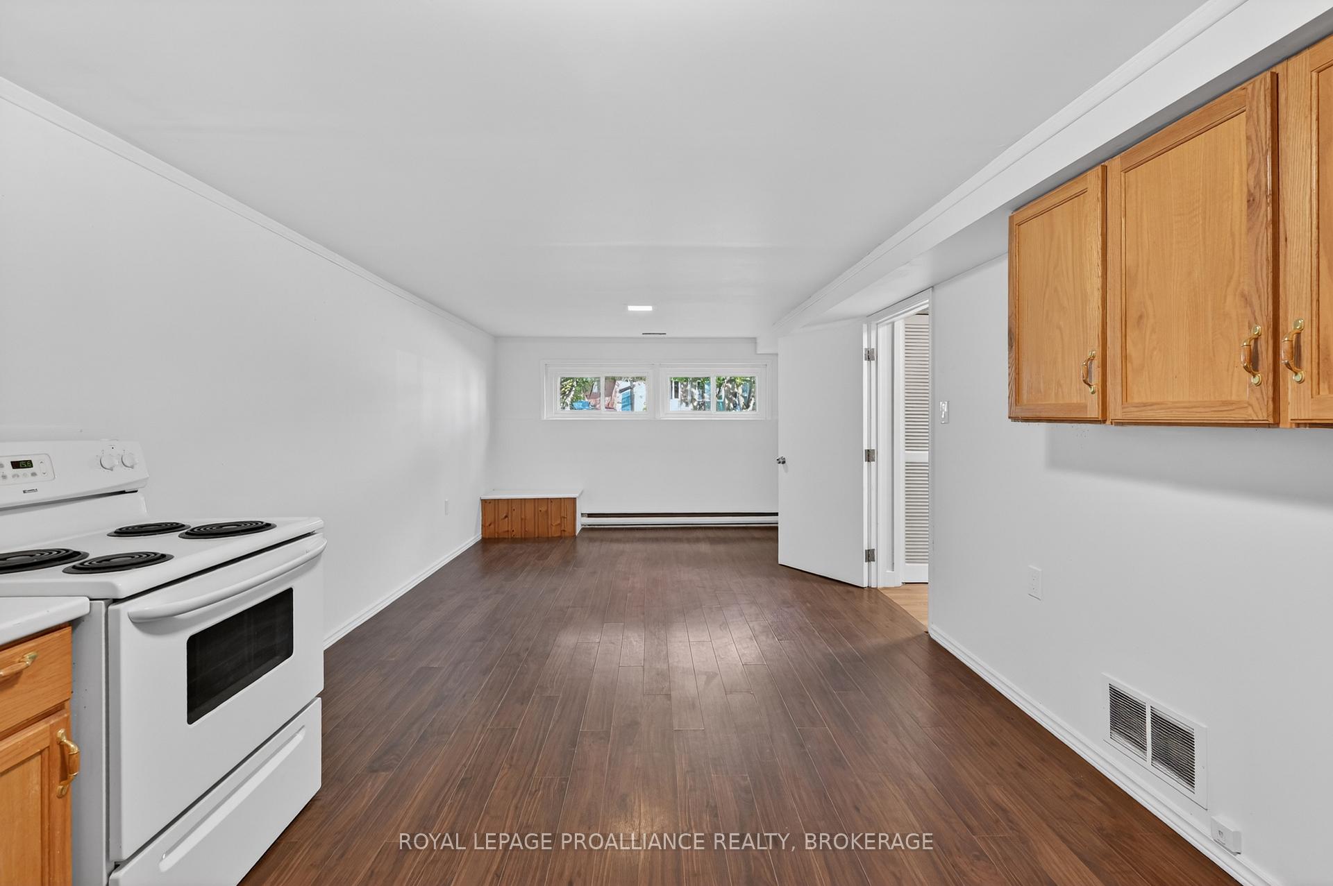 Photo 24 of 1088 Pinewood Place, Kingston, City Northwest — HOMEH