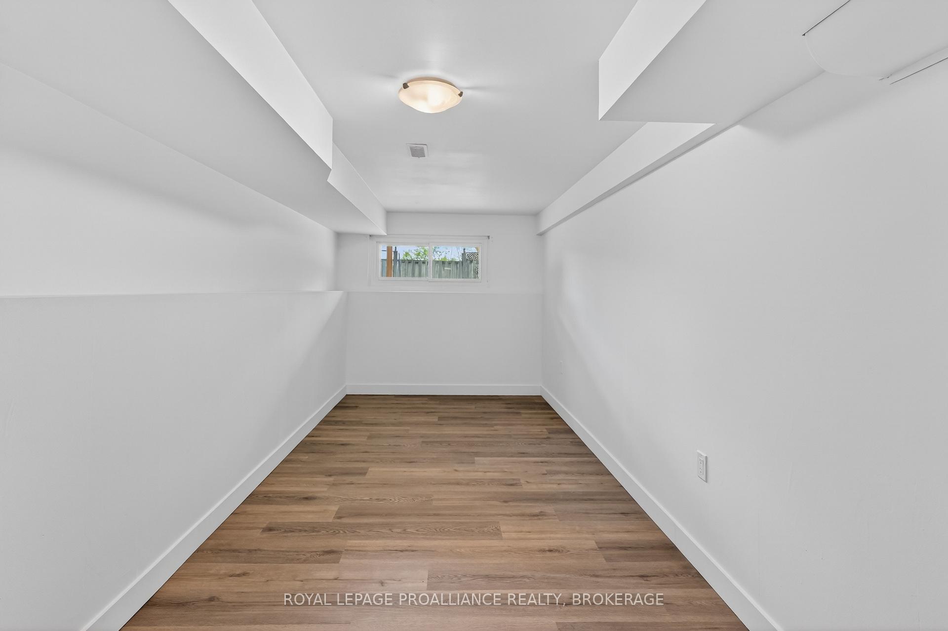 Photo 29 of 1088 Pinewood Place, Kingston, City Northwest — HOMEH