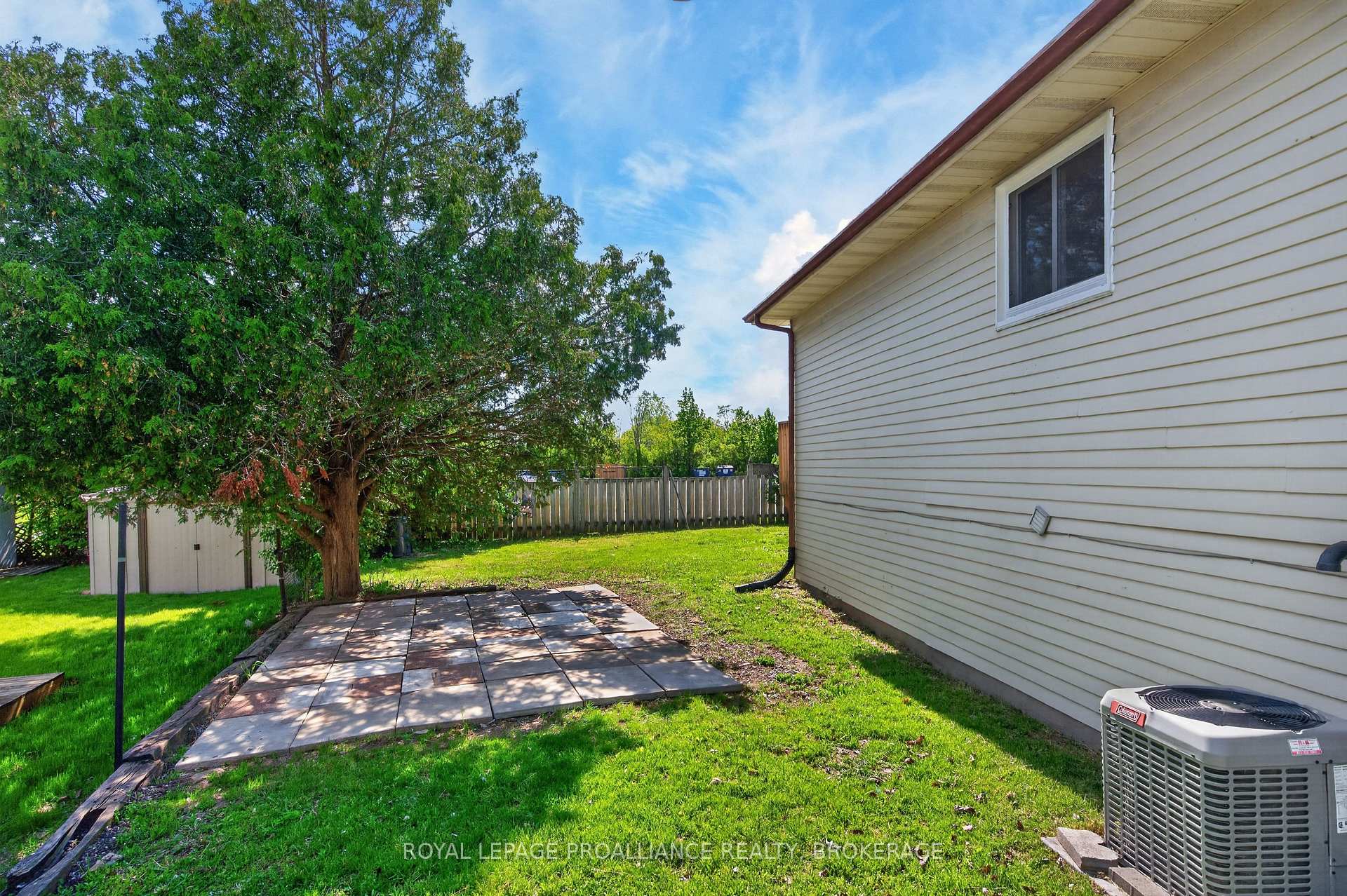 Photo 33 of 1088 Pinewood Place, Kingston, City Northwest — HOMEH