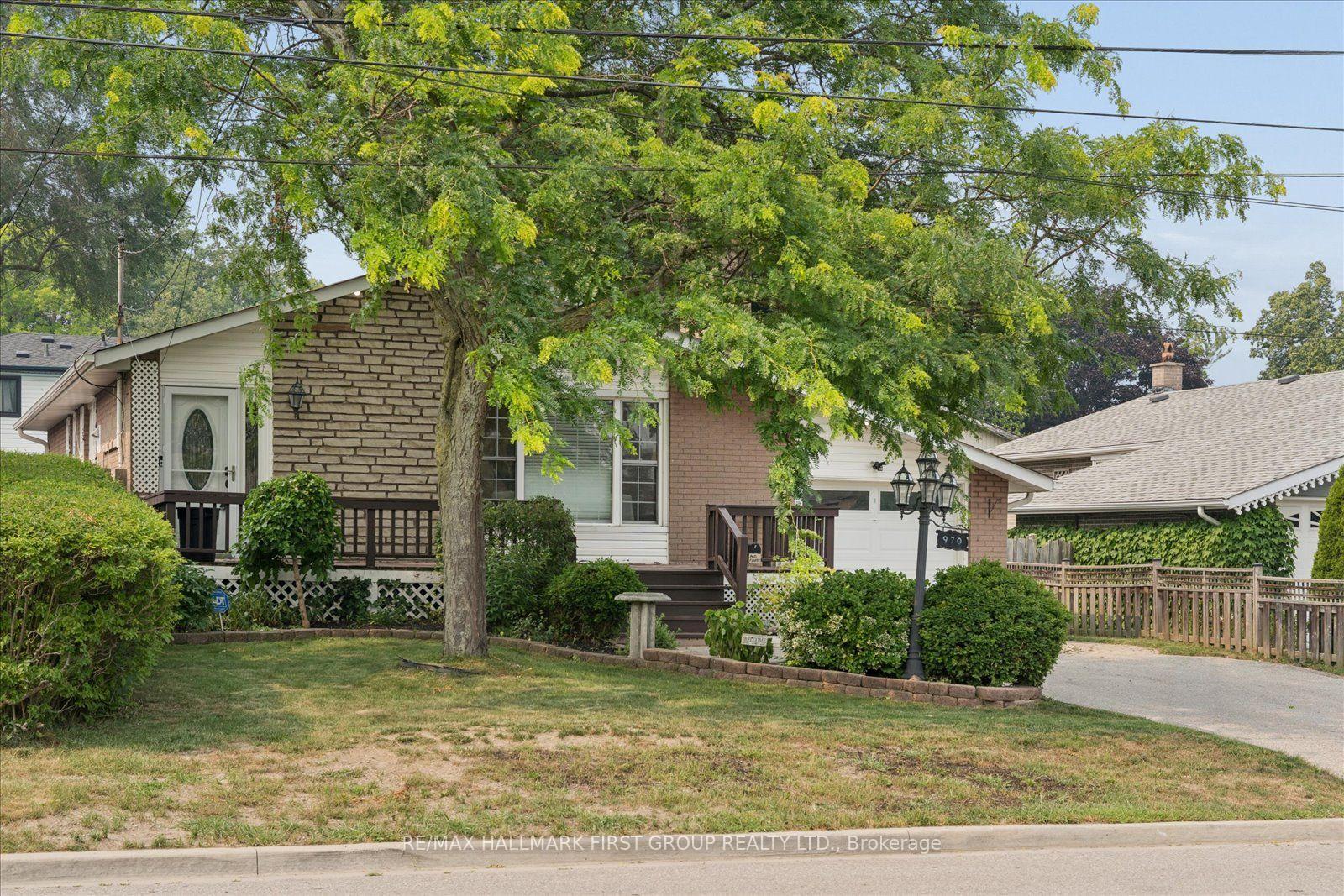 Photo 1 of 970 Timmins Gardens, Pickering, West Shore — HOMEH