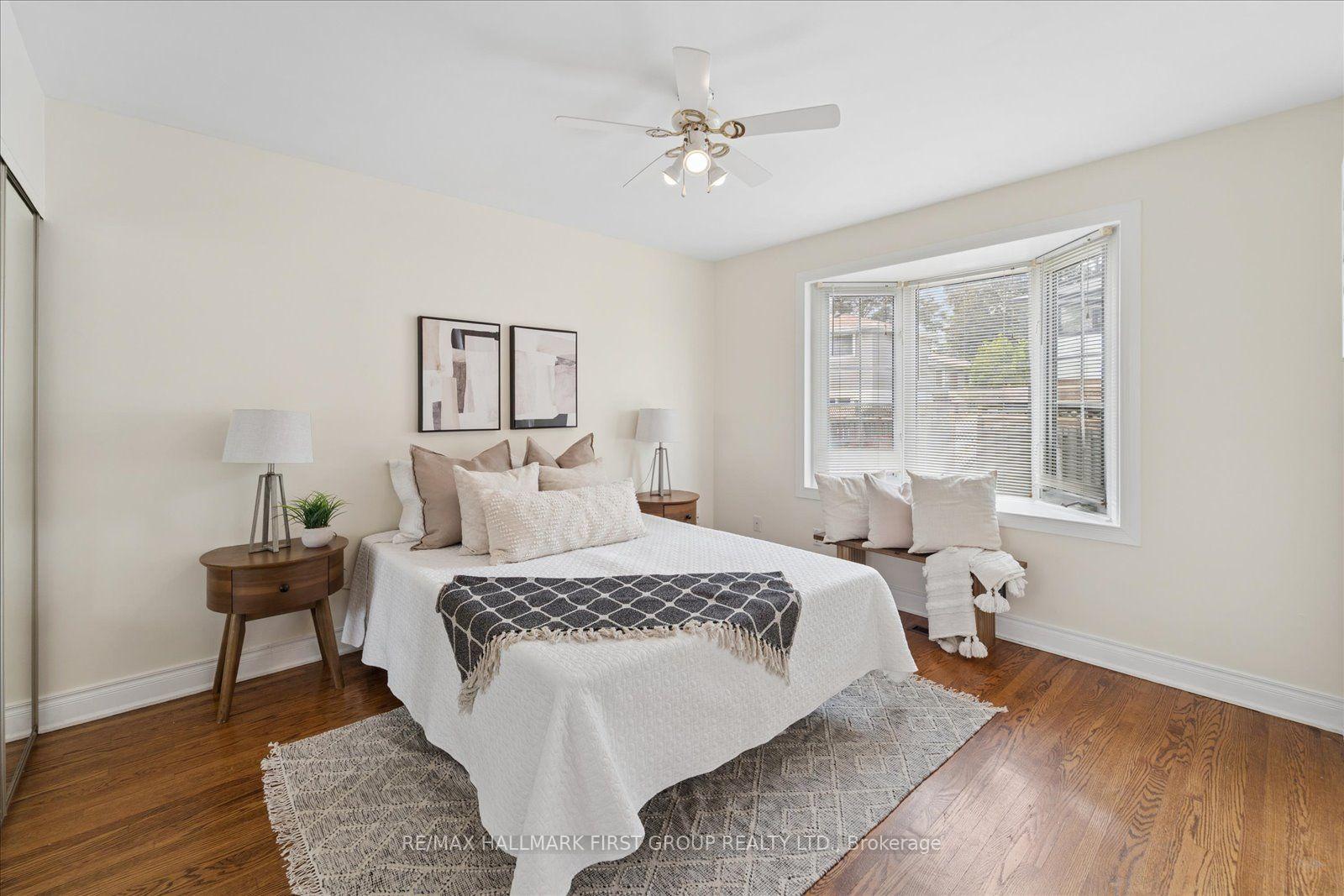 Photo 14 of 970 Timmins Gardens, Pickering, West Shore — HOMEH