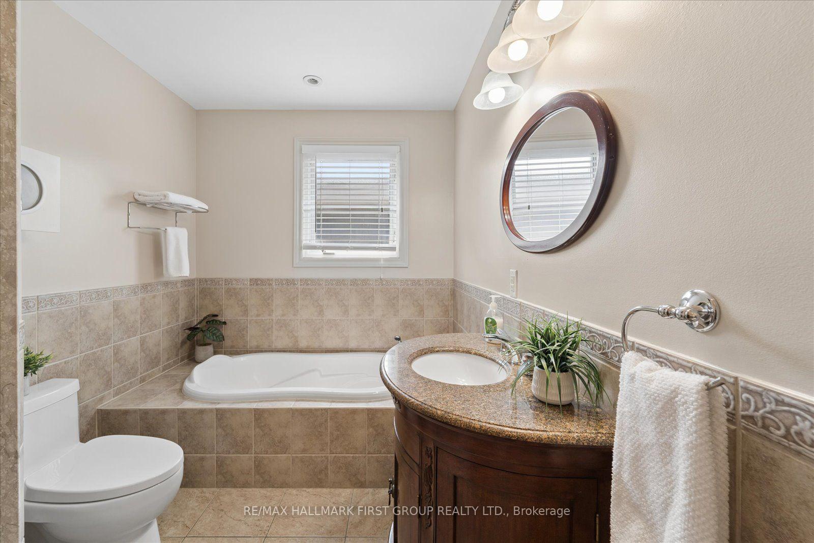 Photo 18 of 970 Timmins Gardens, Pickering, West Shore — HOMEH