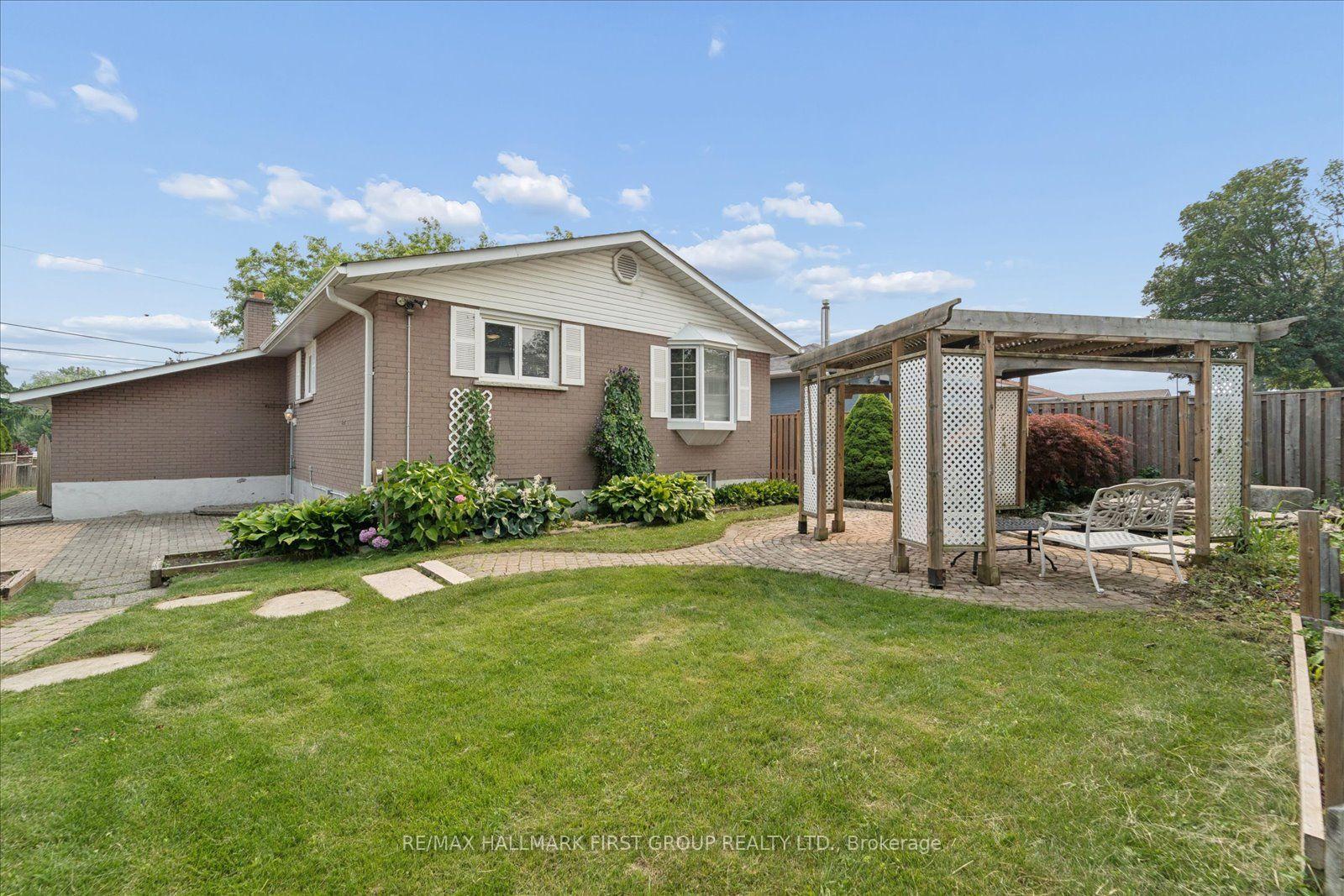 Photo 26 of 970 Timmins Gardens, Pickering, West Shore — HOMEH