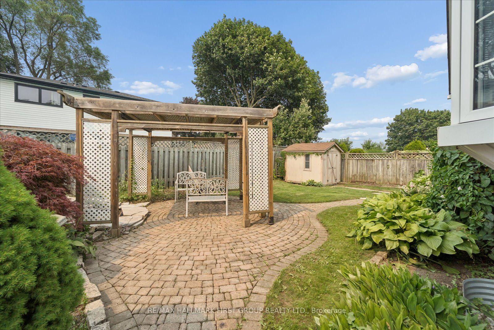 Photo 27 of 970 Timmins Gardens, Pickering, West Shore — HOMEH