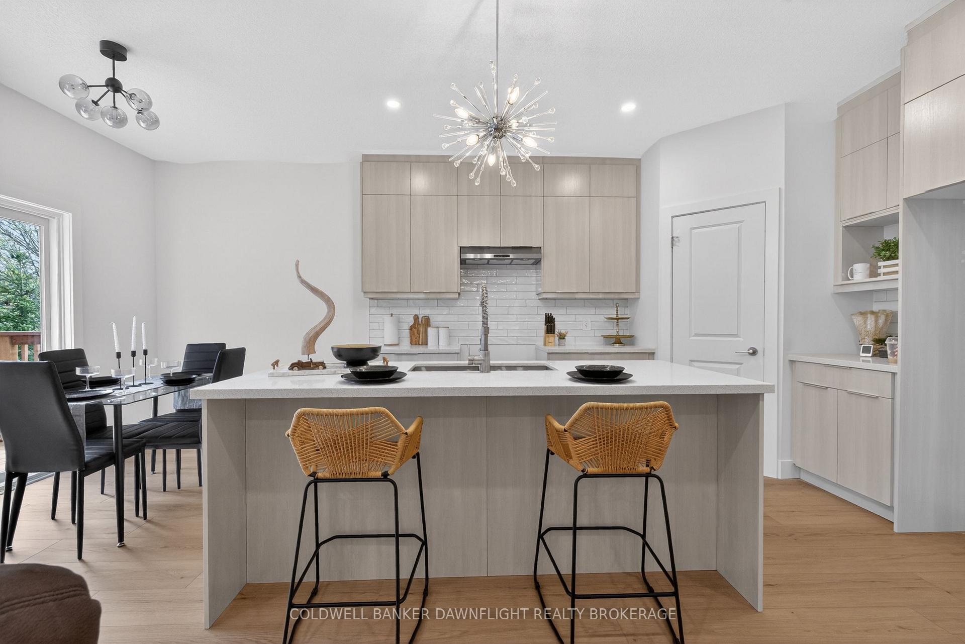 Photo 5 of 54 Moonlight Court, Central Huron, Clinton — HOMEH