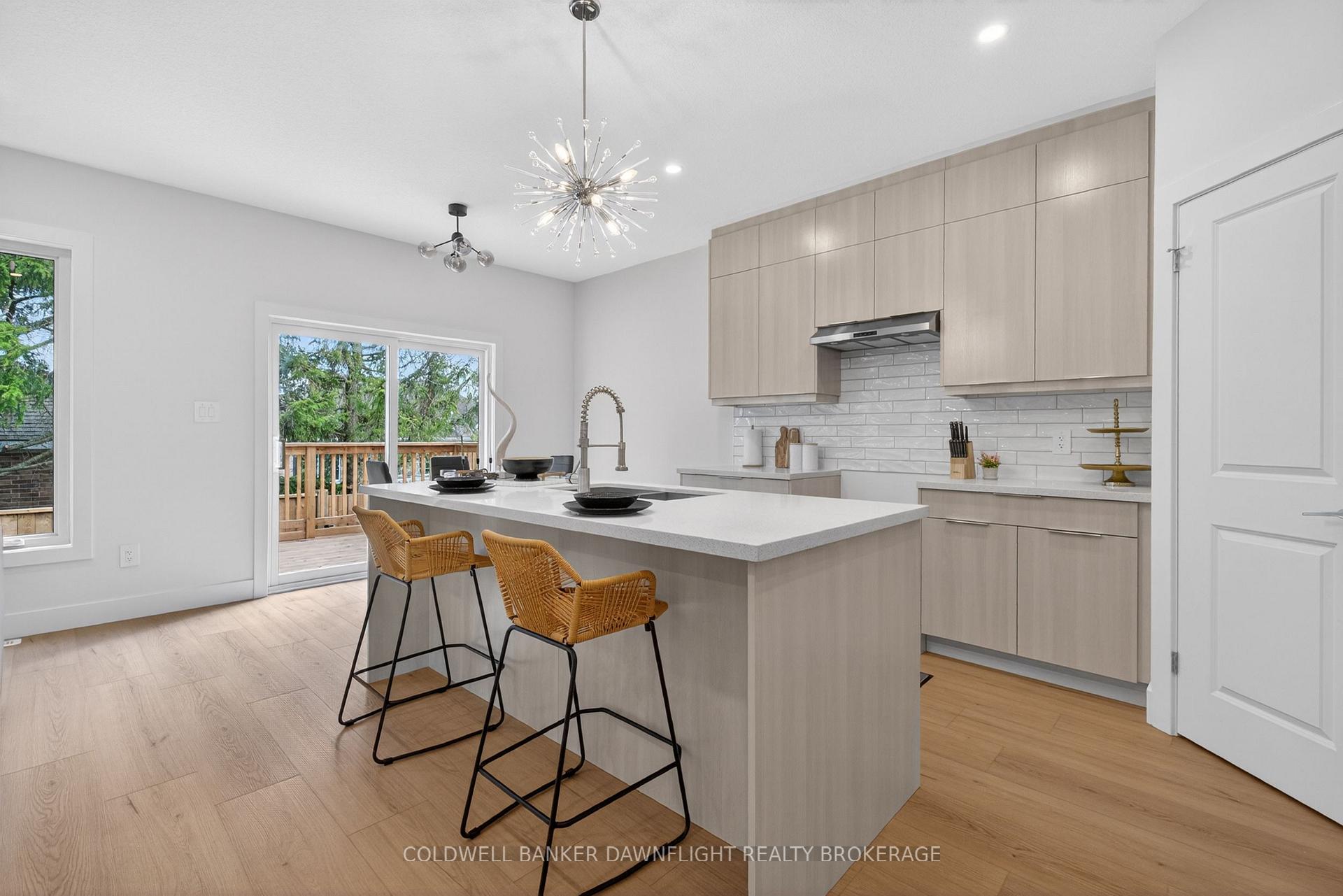 Photo 6 of 54 Moonlight Court, Central Huron, Clinton — HOMEH