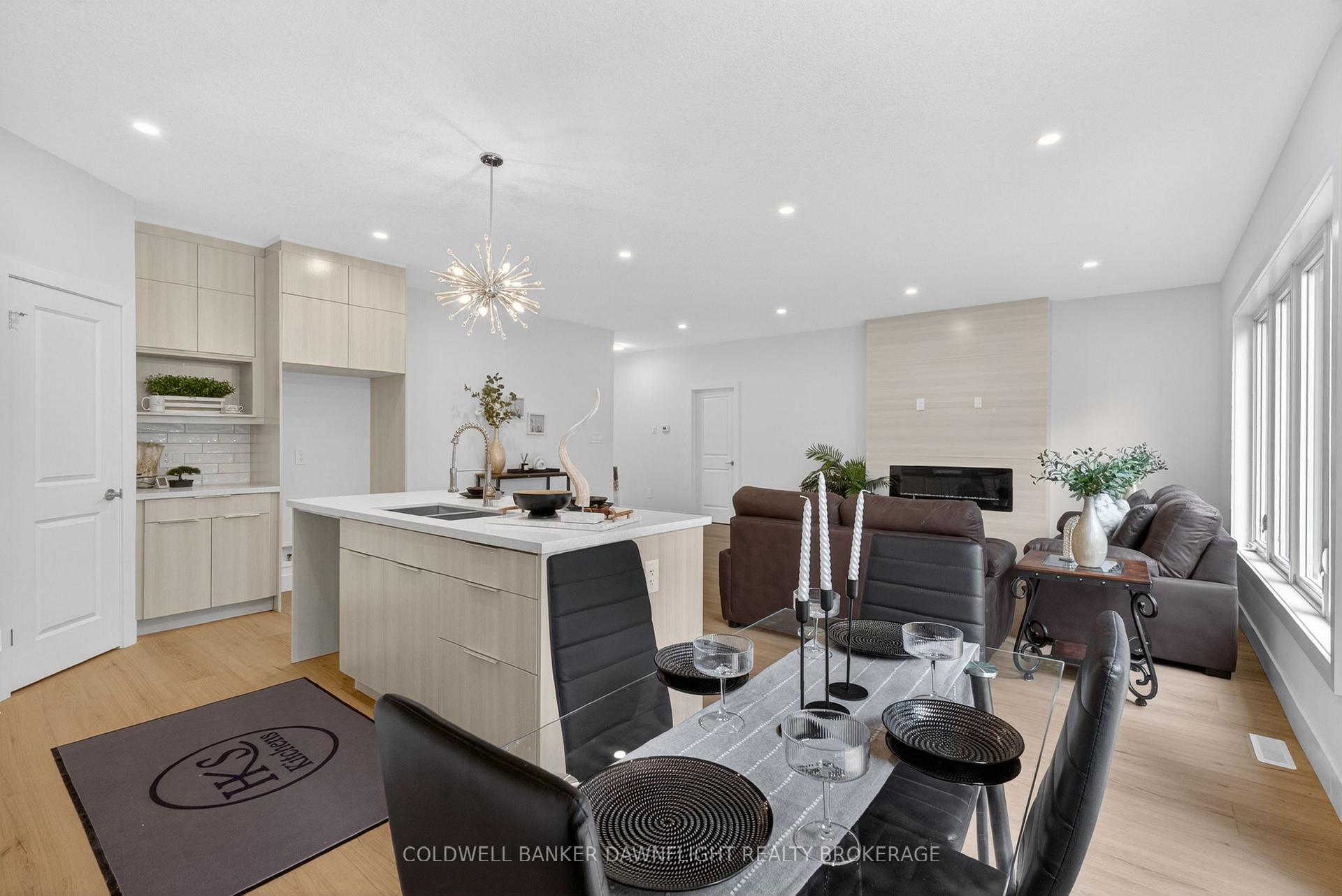 Photo 11 of 54 Moonlight Court, Central Huron, Clinton — HOMEH