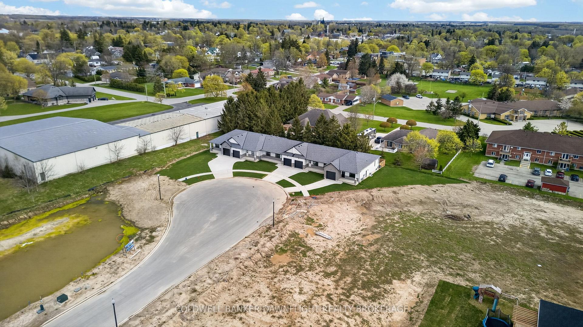 Photo 30 of 54 Moonlight Court, Central Huron, Clinton — HOMEH