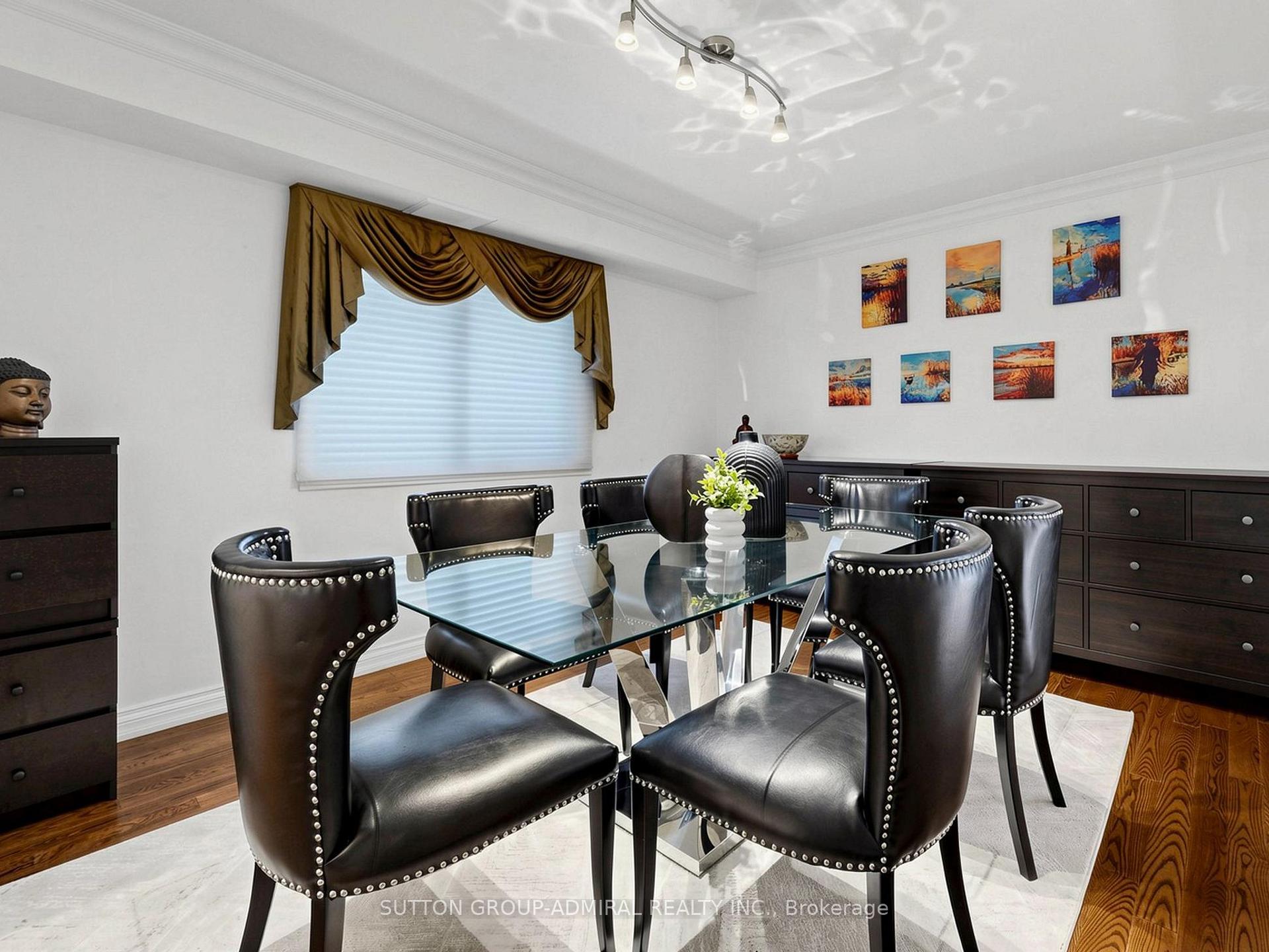 Photo 6 of 7 Cummings Court, Markham, Thornlea — HOMEH