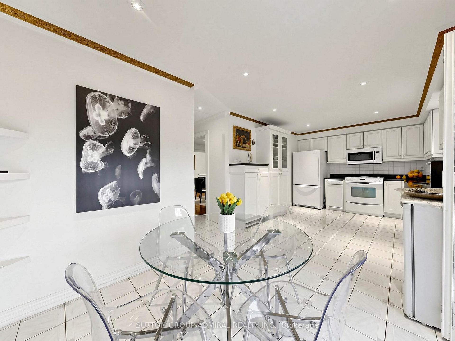 Photo 10 of 7 Cummings Court, Markham, Thornlea — HOMEH
