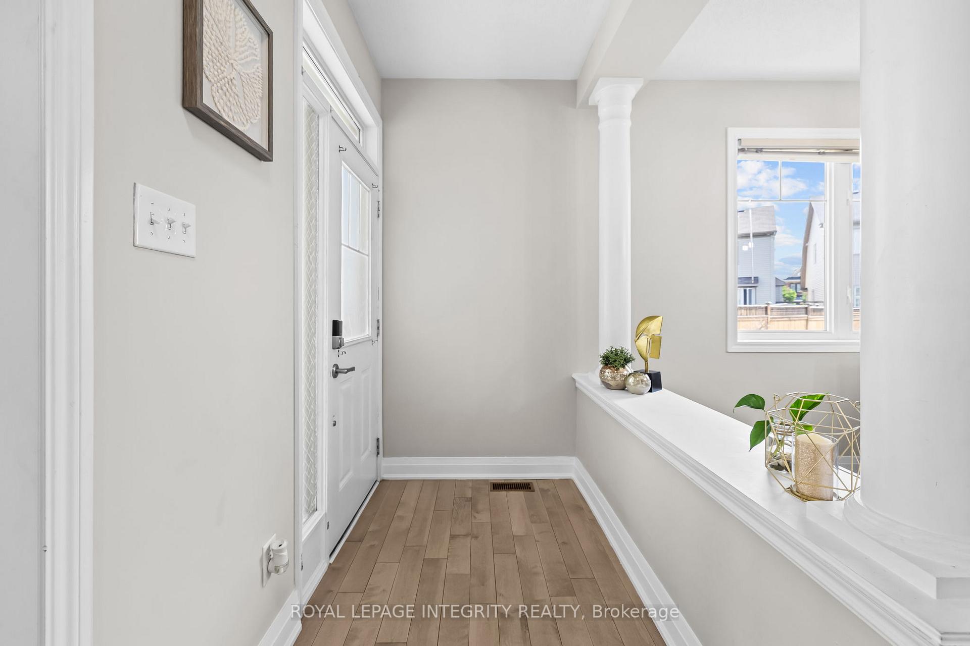 Photo 4 of 2514 Stone Cove Crescent, Ottawa, Barrhaven - Half Moon Bay — HOMEH