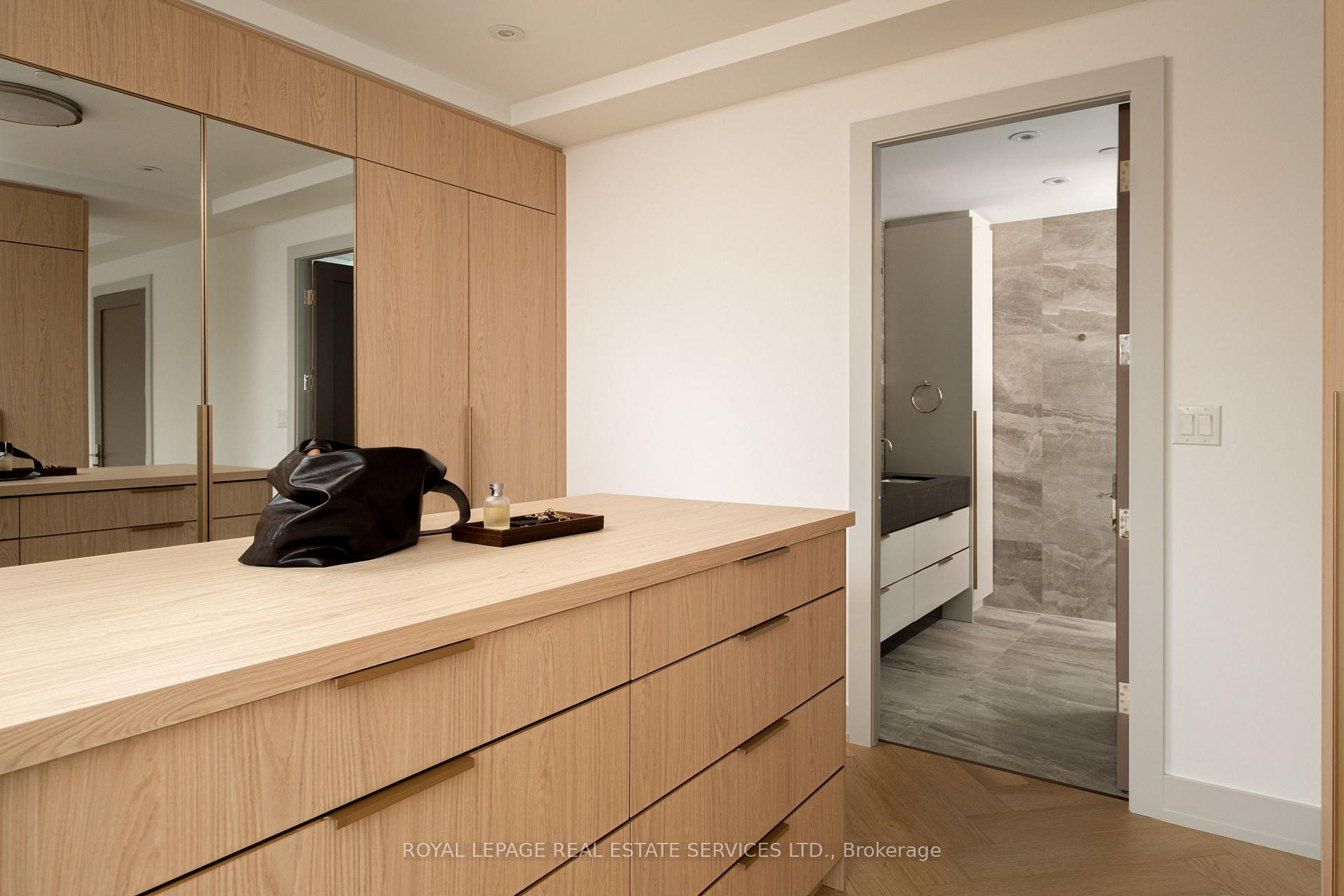 Photo 20 of Unit Fourth Level, 32 Rowanwood Avenue, Toronto, Rosedale-Moore Park — HOMEH