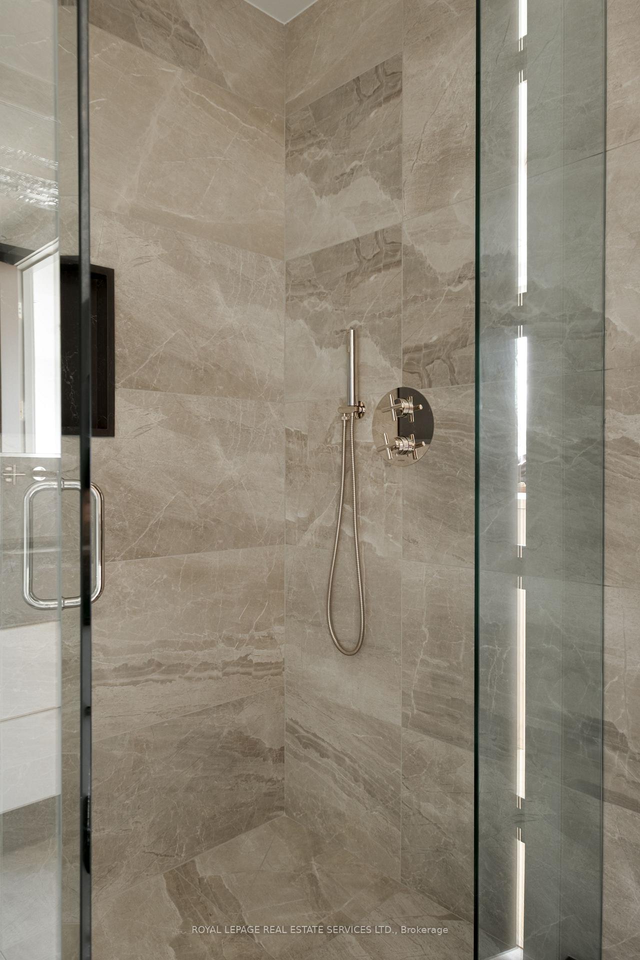 Photo 23 of Unit Fourth Level, 32 Rowanwood Avenue, Toronto, Rosedale-Moore Park — HOMEH