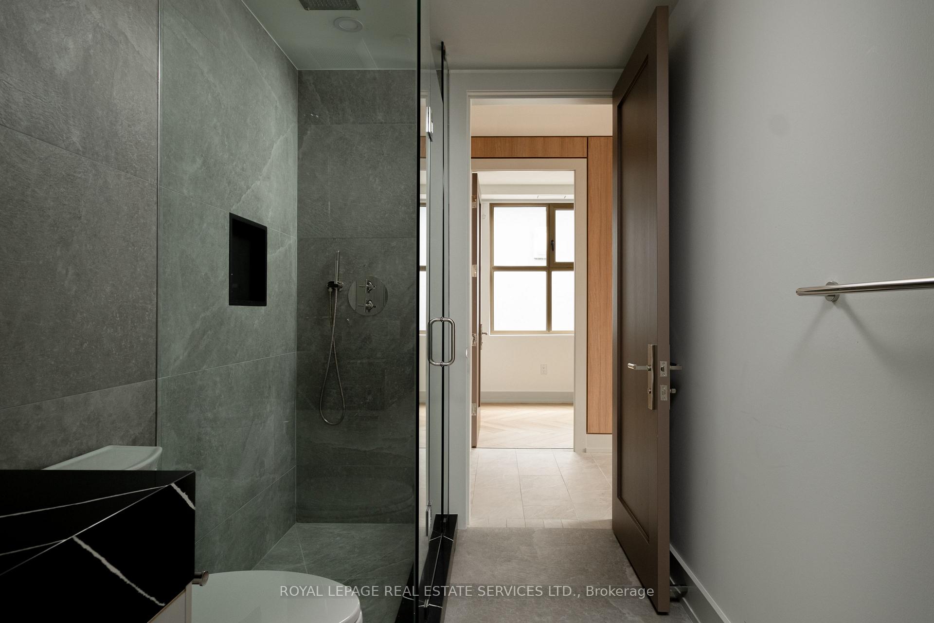 Photo 27 of Unit Fourth Level, 32 Rowanwood Avenue, Toronto, Rosedale-Moore Park — HOMEH