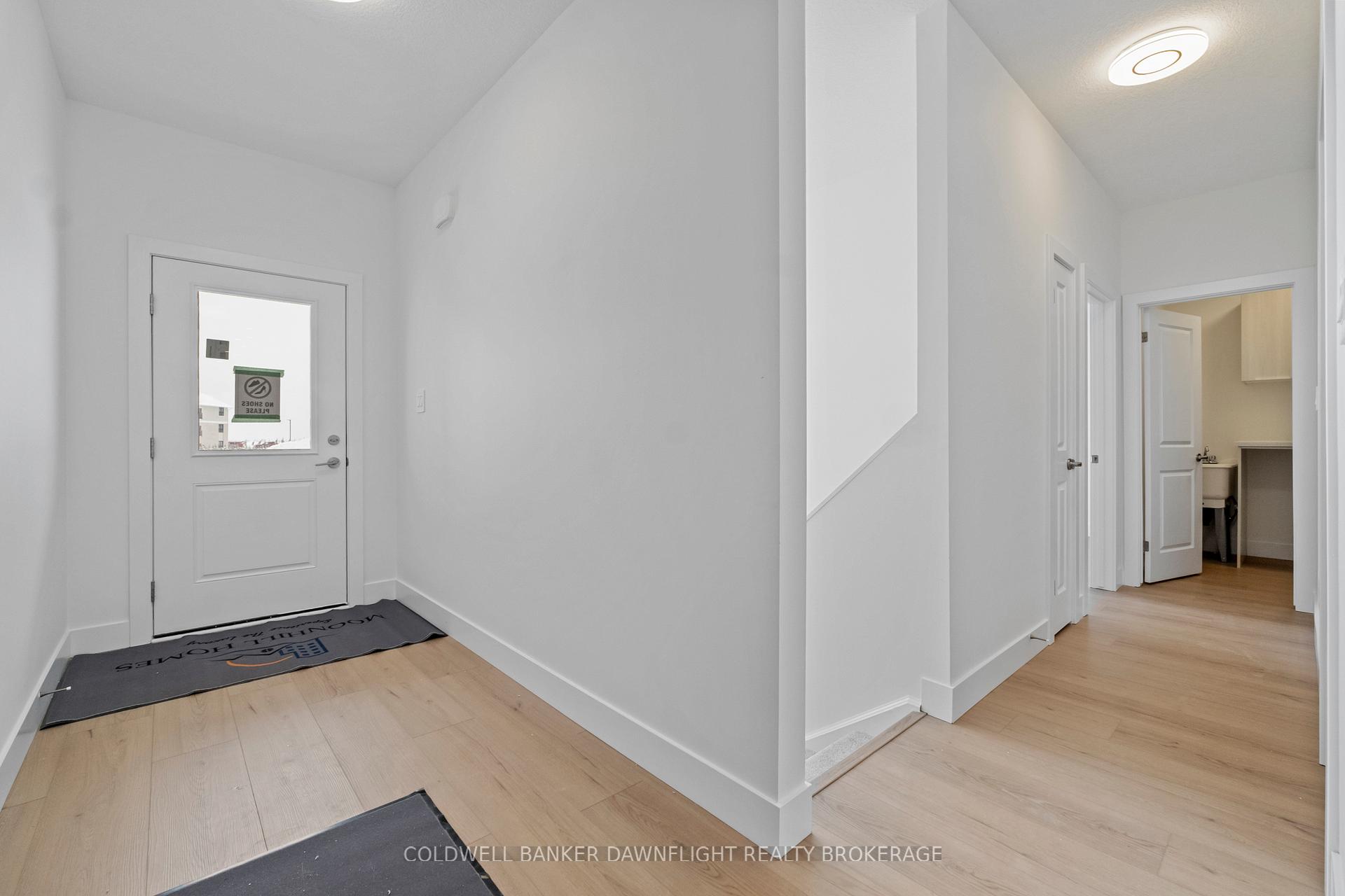 Photo 2 of 56 Moonlight Court, Central Huron, Clinton — HOMEH