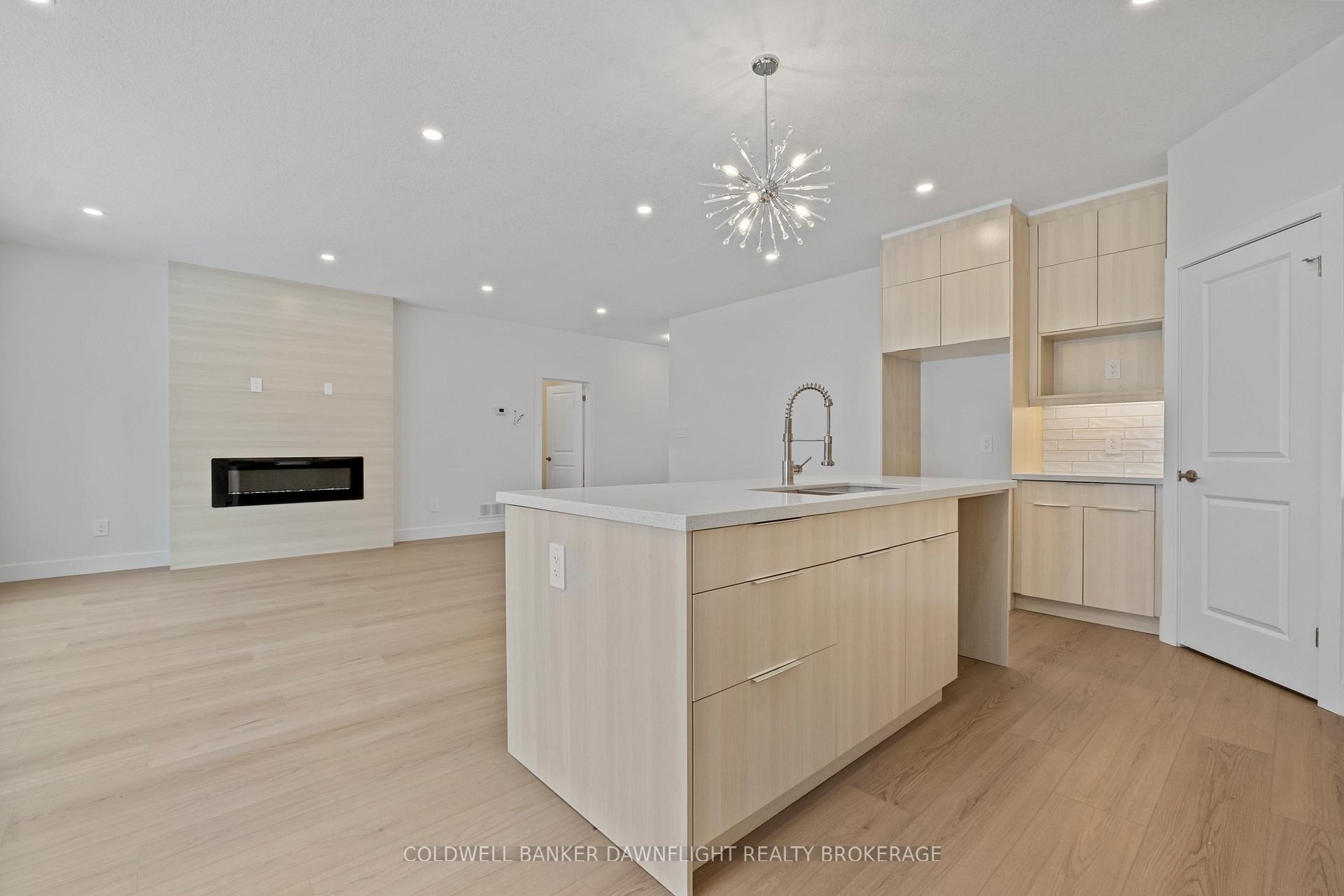 Photo 8 of 56 Moonlight Court, Central Huron, Clinton — HOMEH