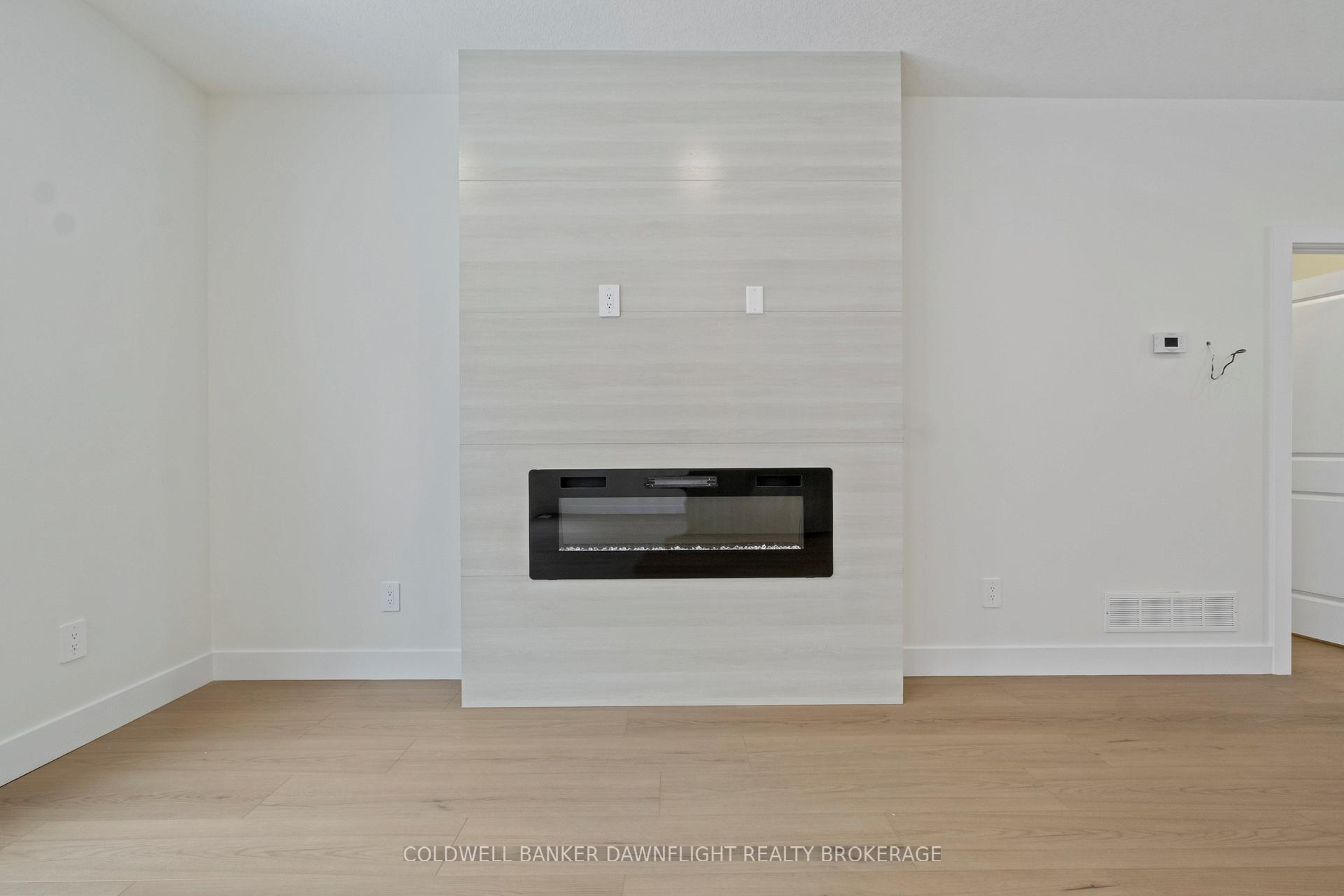 Photo 9 of 56 Moonlight Court, Central Huron, Clinton — HOMEH