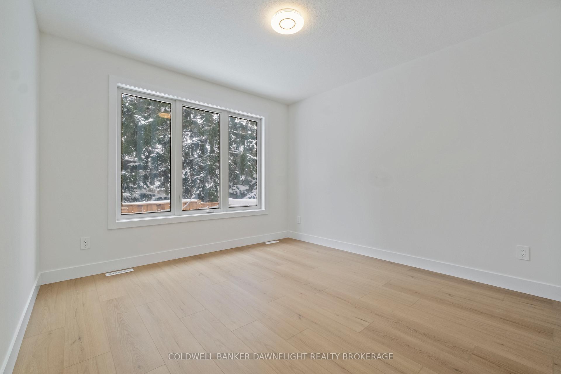 Photo 10 of 56 Moonlight Court, Central Huron, Clinton — HOMEH