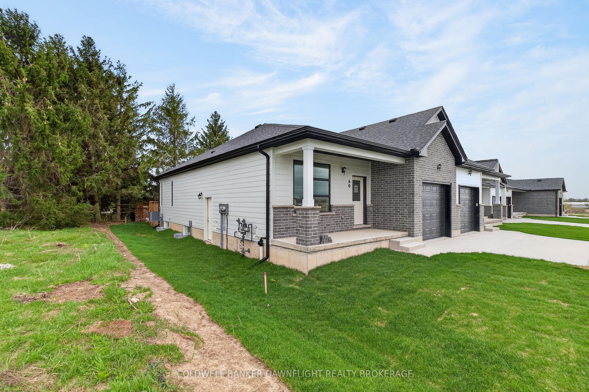 Photo 2 of 60 Moonlight Court, Central Huron, Clinton — HOMEH