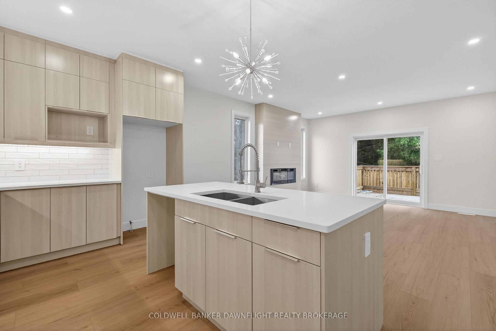 Photo 4 of 60 Moonlight Court, Central Huron, Clinton — HOMEH