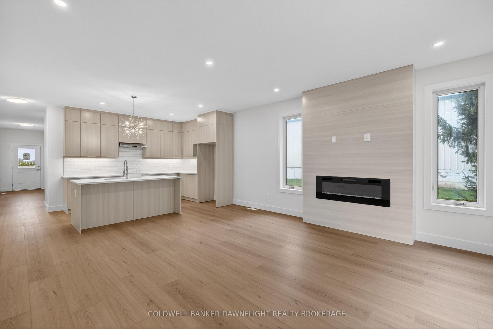 Photo 5 of 60 Moonlight Court, Central Huron, Clinton — HOMEH
