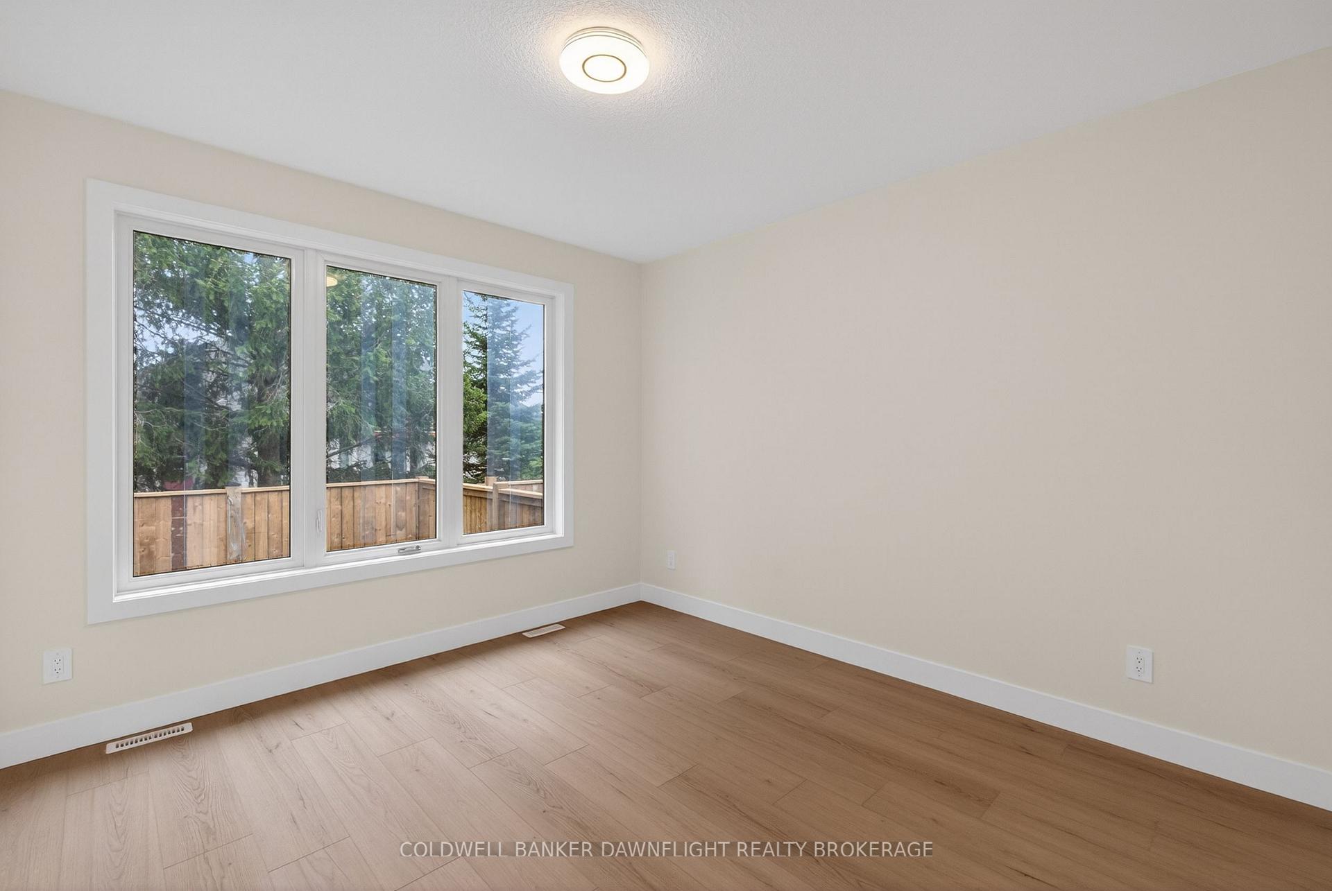 Photo 10 of 60 Moonlight Court, Central Huron, Clinton — HOMEH