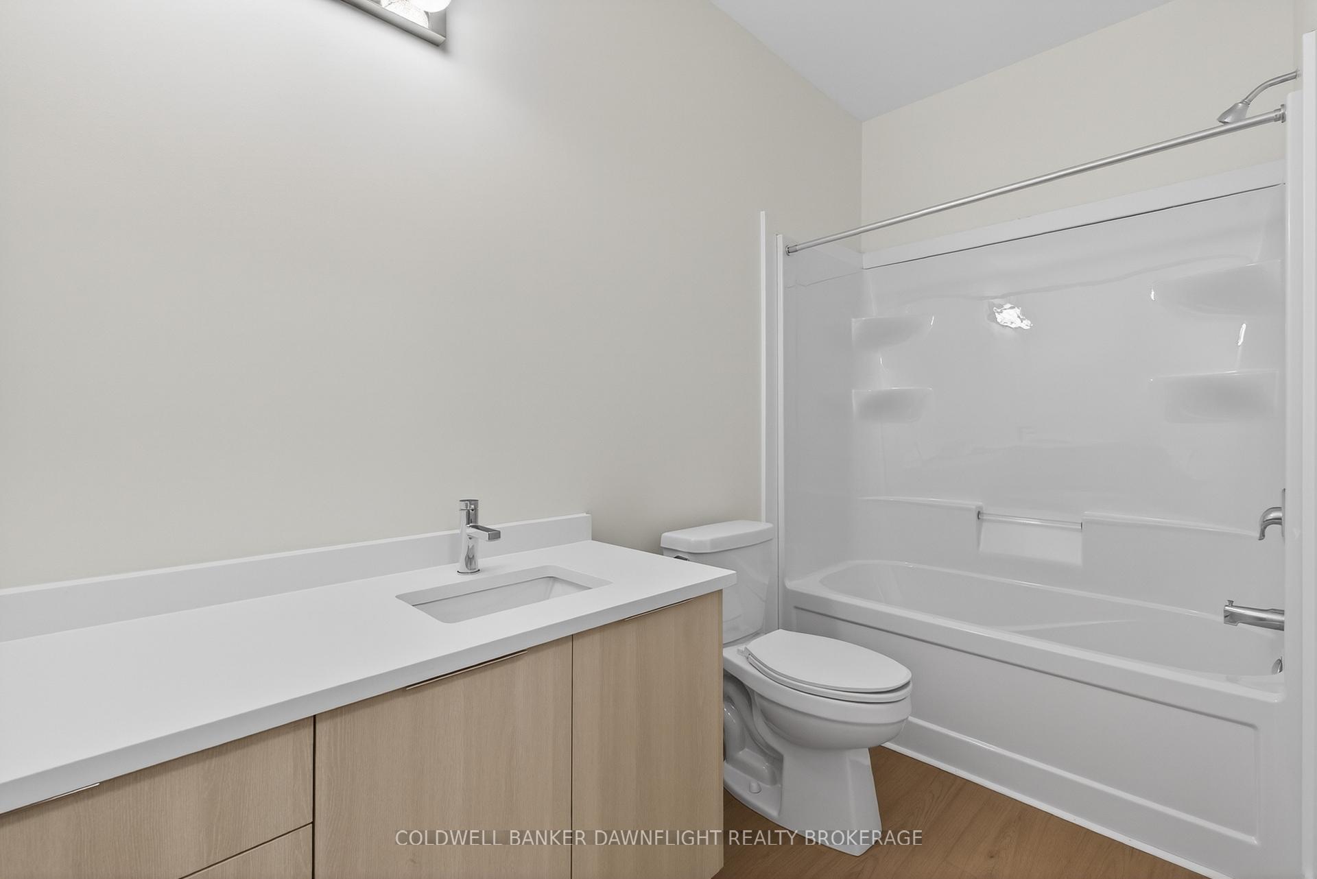 Photo 18 of 60 Moonlight Court, Central Huron, Clinton — HOMEH