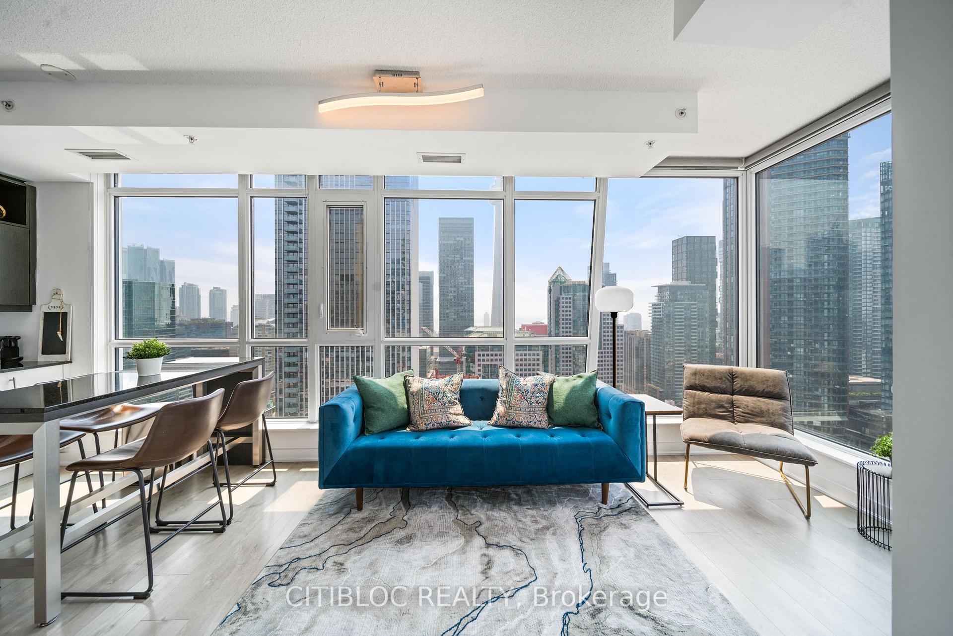 Photo 9 of Unit 2807, 30 Nelson Street, Toronto, Waterfront Communities — HOMEH