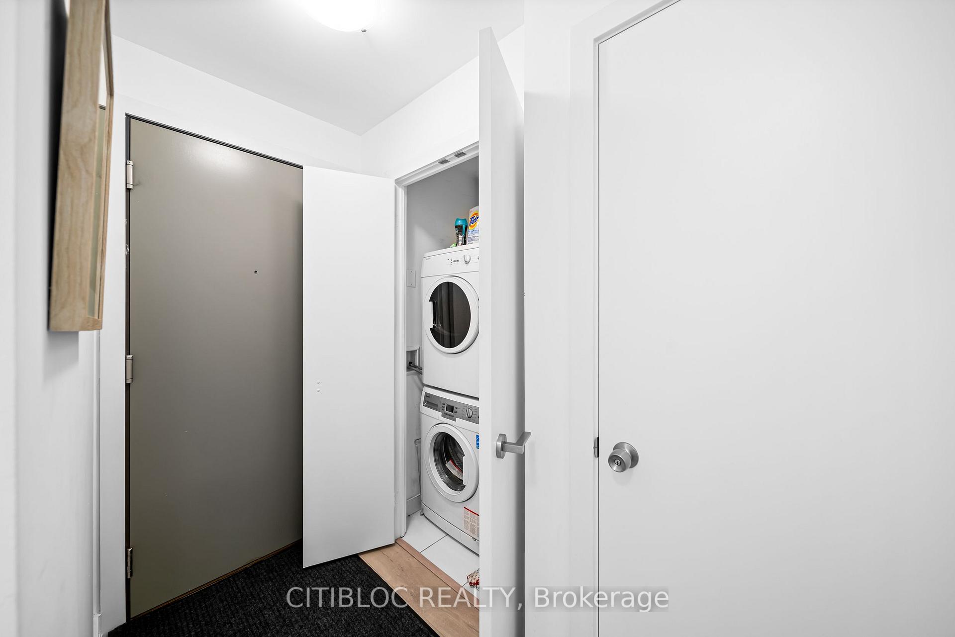 Photo 15 of Unit 2807, 30 Nelson Street, Toronto, Waterfront Communities — HOMEH