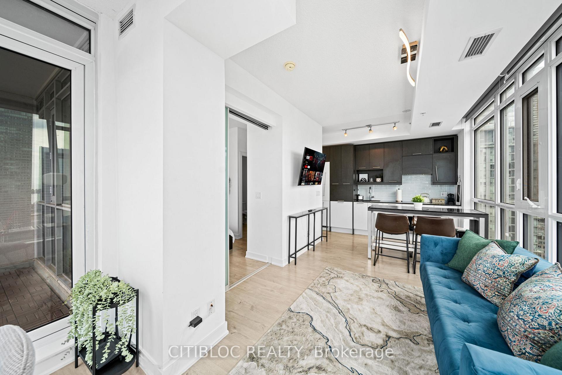 Photo 19 of Unit 2807, 30 Nelson Street, Toronto, Waterfront Communities — HOMEH