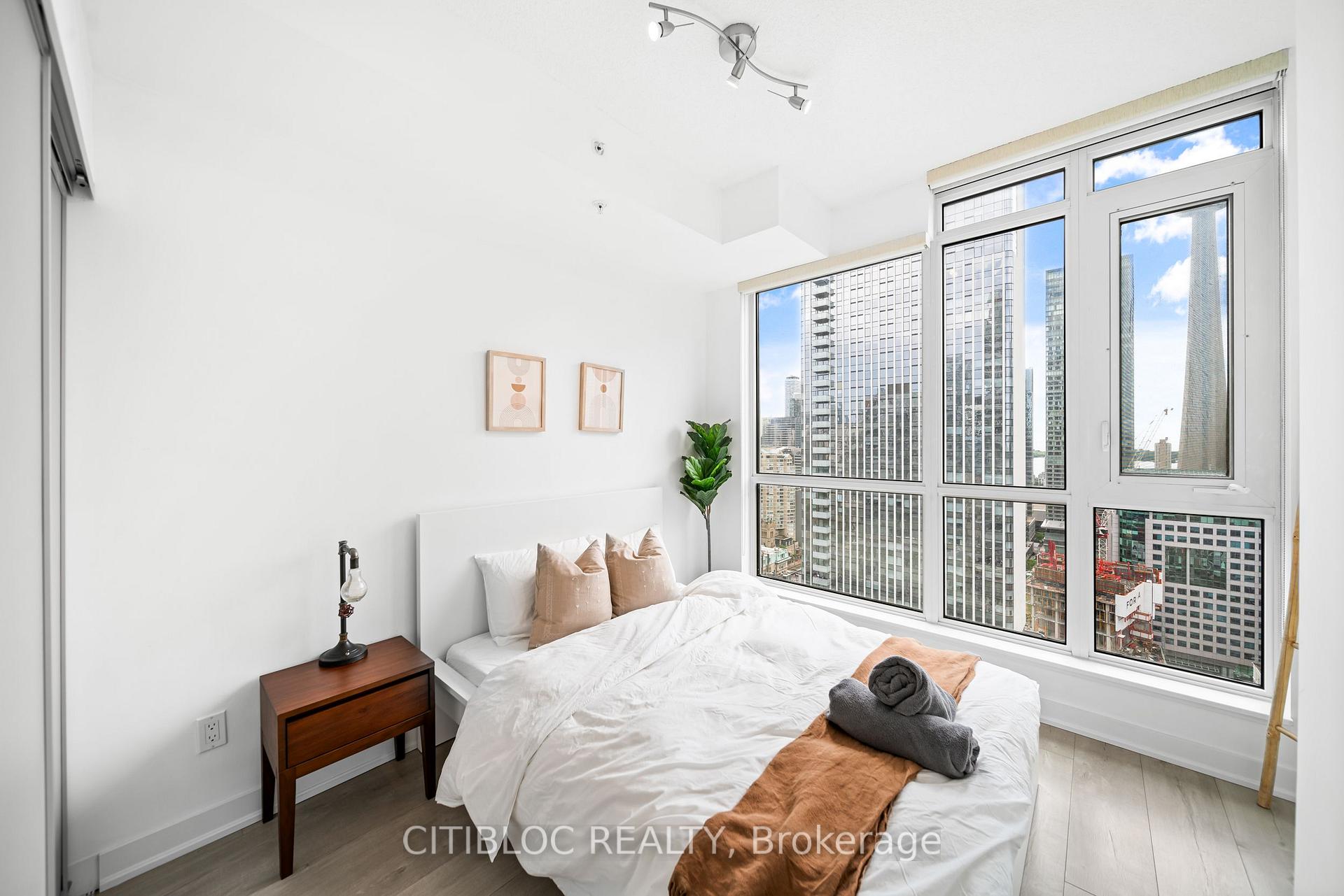Photo 24 of Unit 2807, 30 Nelson Street, Toronto, Waterfront Communities — HOMEH