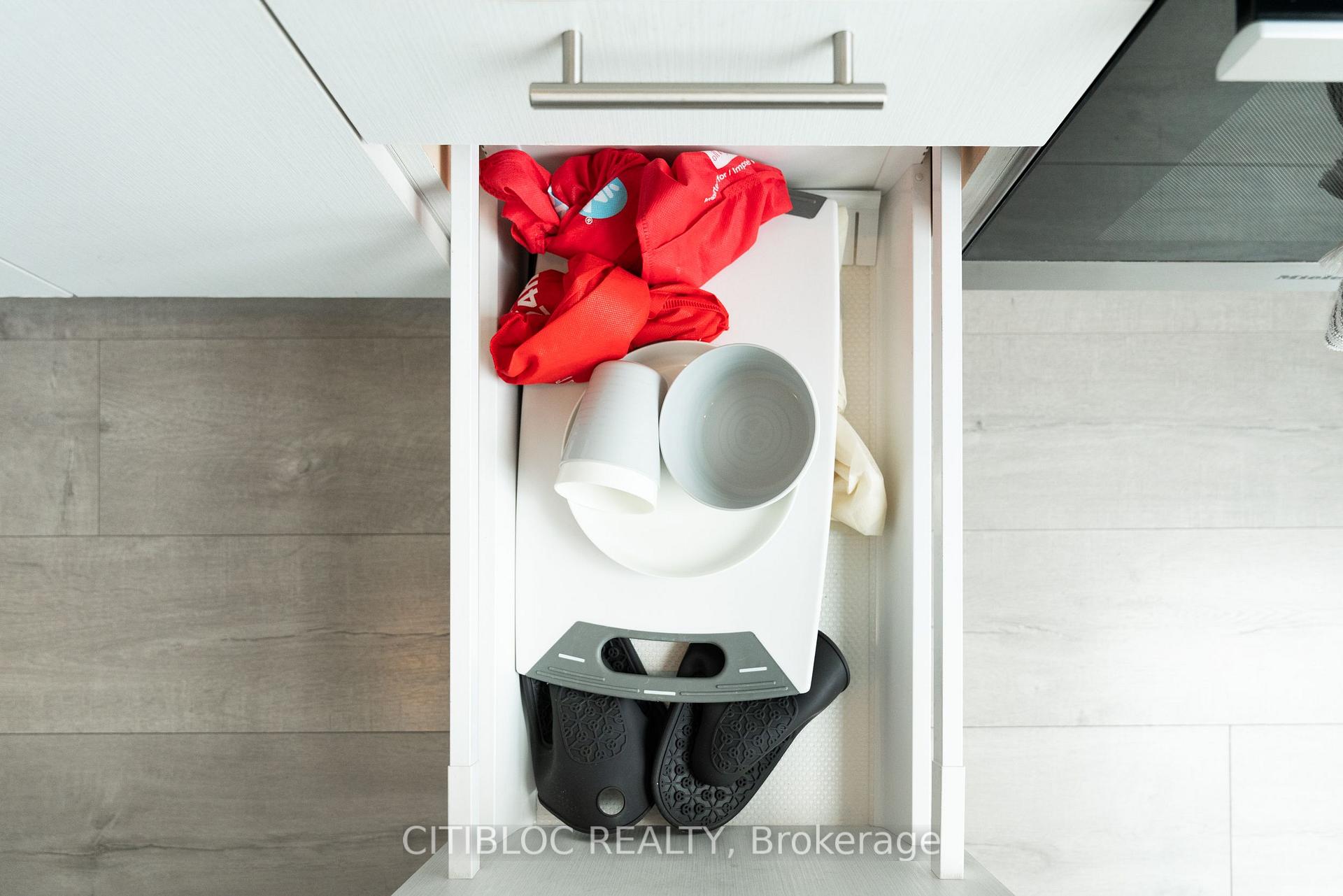 Photo 34 of Unit 2807, 30 Nelson Street, Toronto, Waterfront Communities — HOMEH