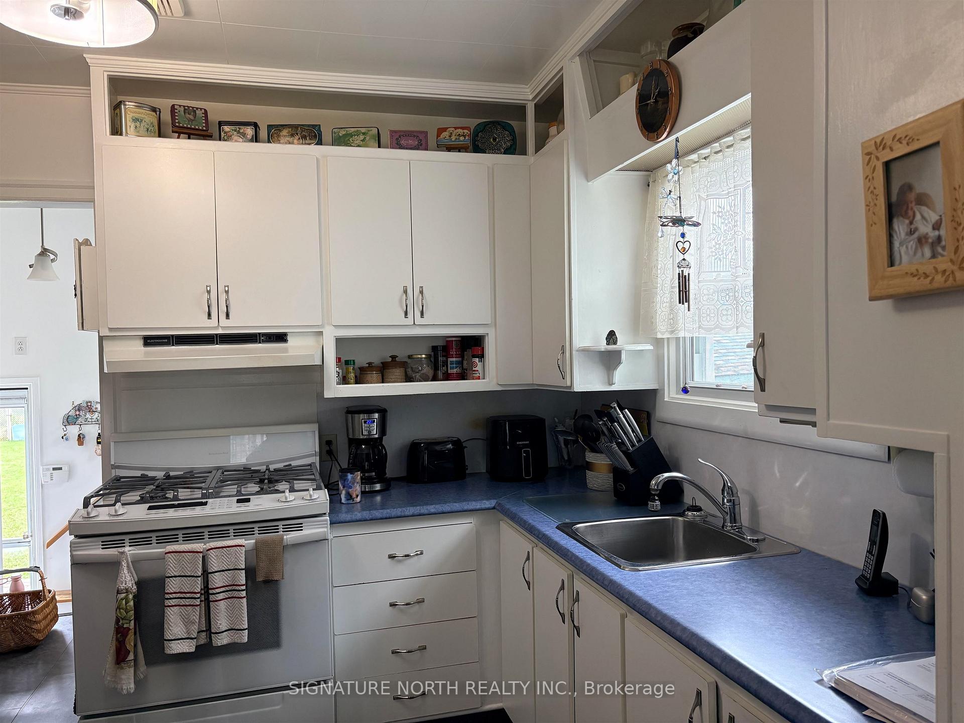 Photo 8 of 1320 Wallbridge Avenue, Thunder Bay, Westfort — HOMEH