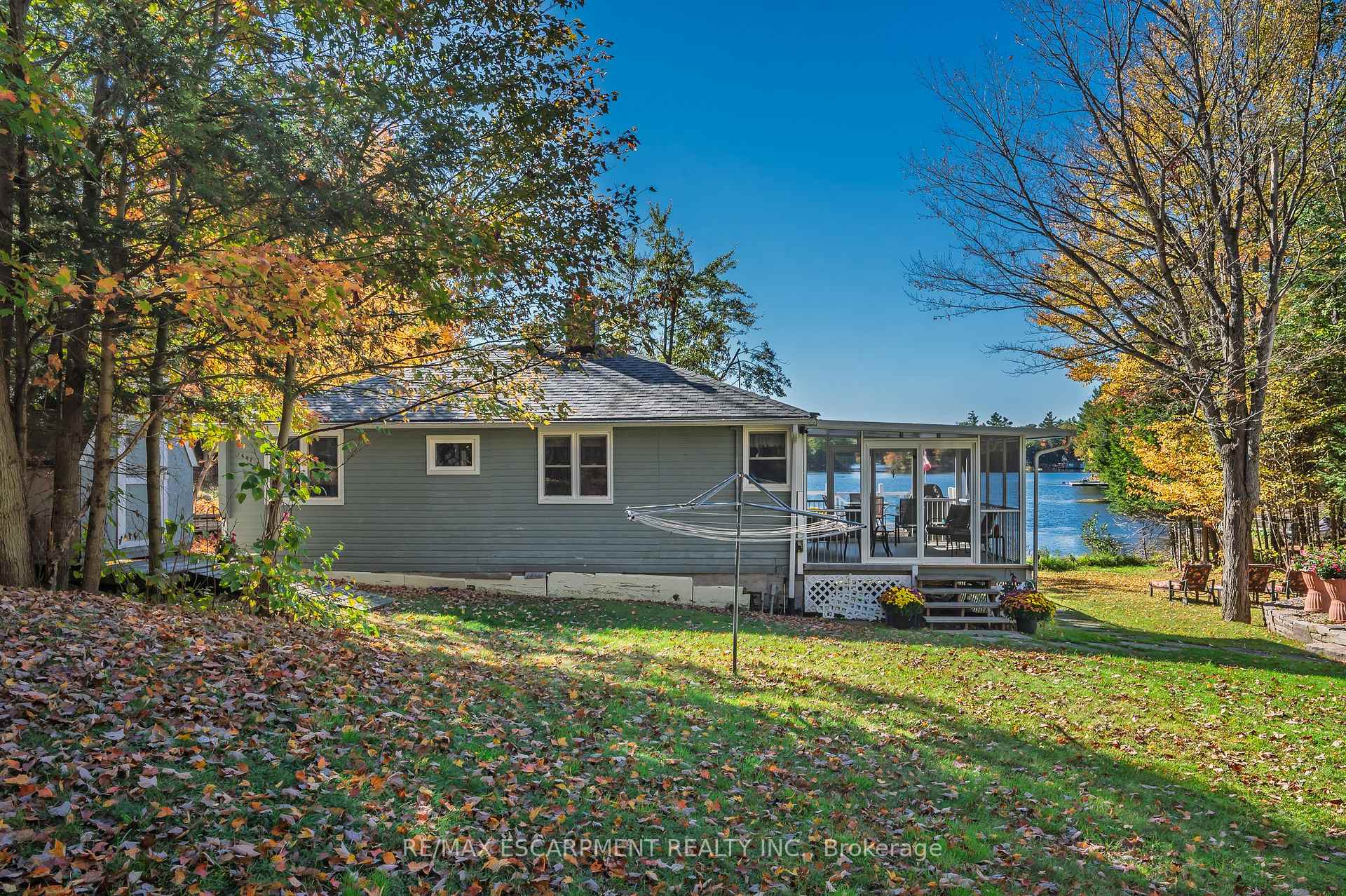 Photo 12 of 1012 Armstrong Road, Gravenhurst, Wood (Gravenhurst) — HOMEH