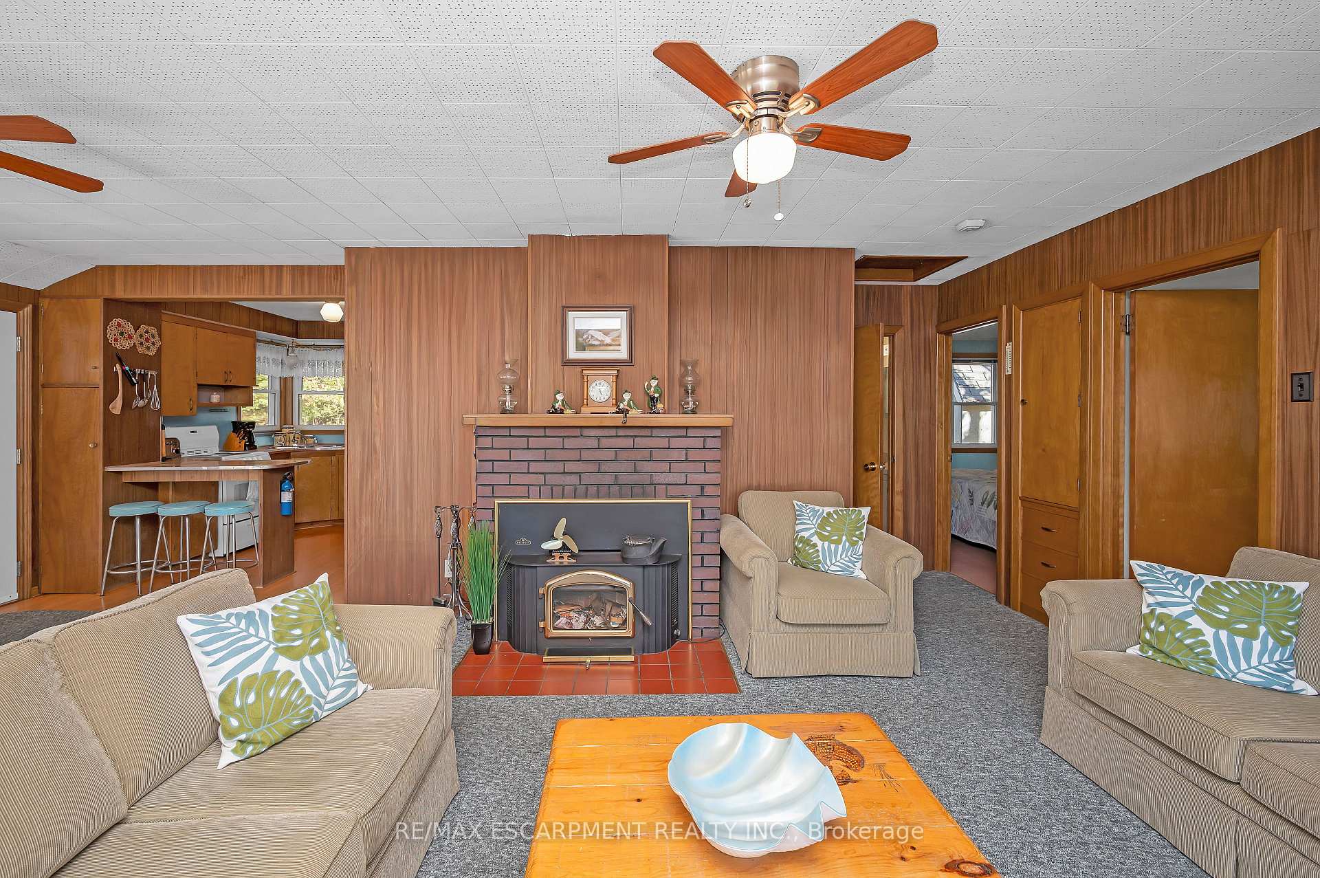 Photo 20 of 1012 Armstrong Road, Gravenhurst, Wood (Gravenhurst) — HOMEH