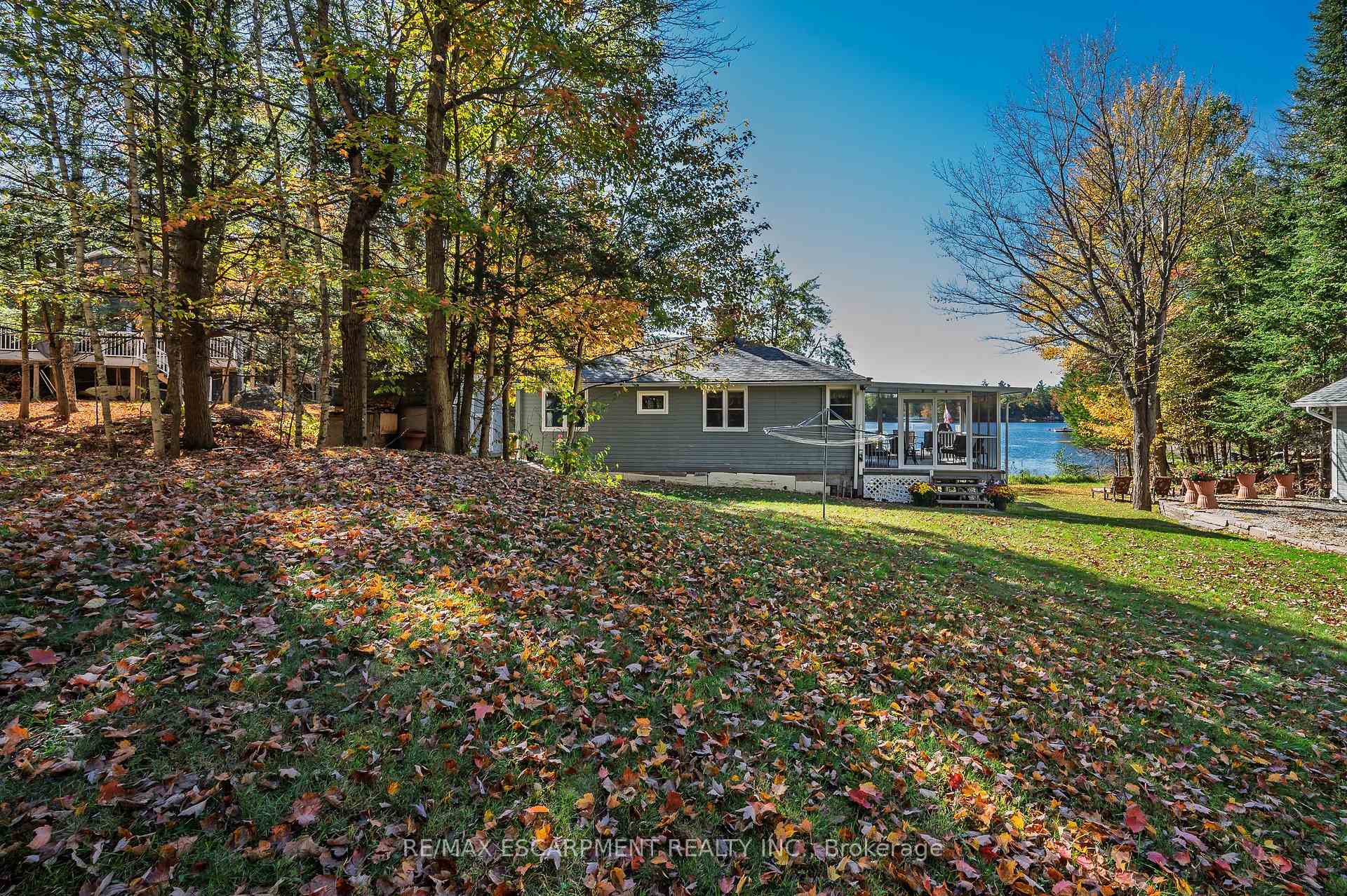 Photo 26 of 1012 Armstrong Road, Gravenhurst, Wood (Gravenhurst) — HOMEH