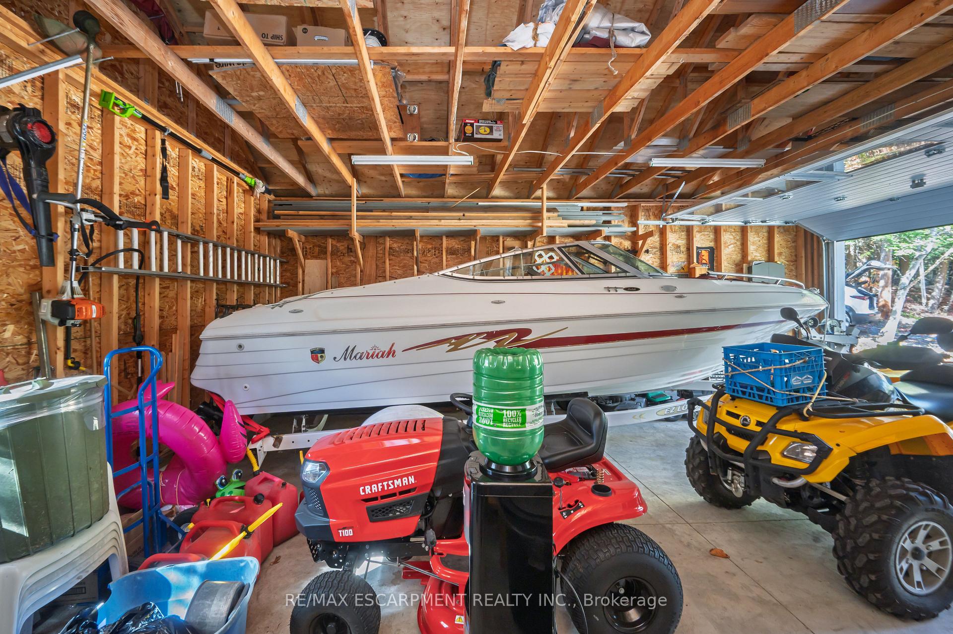 Photo 35 of 1012 Armstrong Road, Gravenhurst, Wood (Gravenhurst) — HOMEH