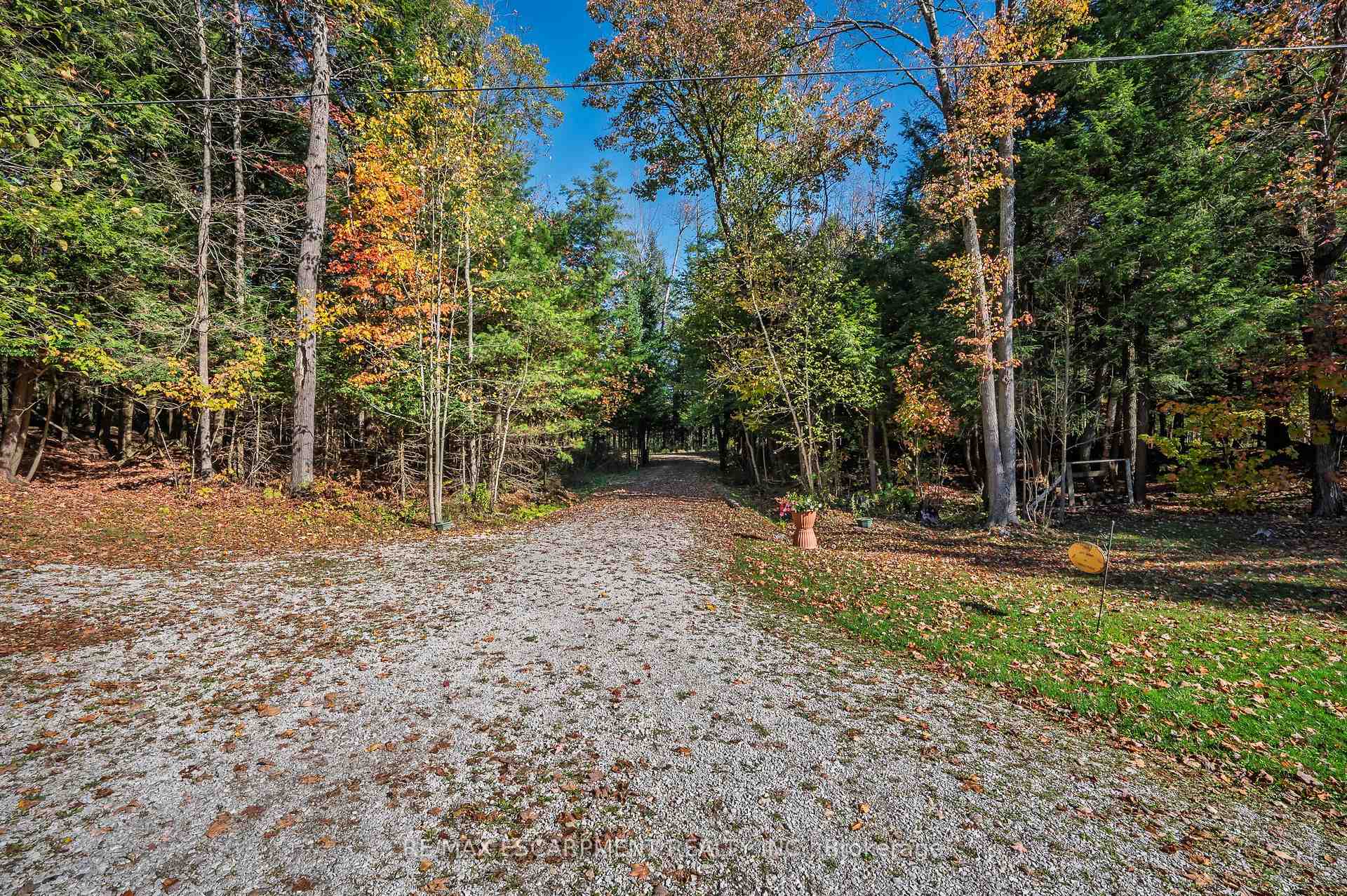 Photo 36 of 1012 Armstrong Road, Gravenhurst, Wood (Gravenhurst) — HOMEH