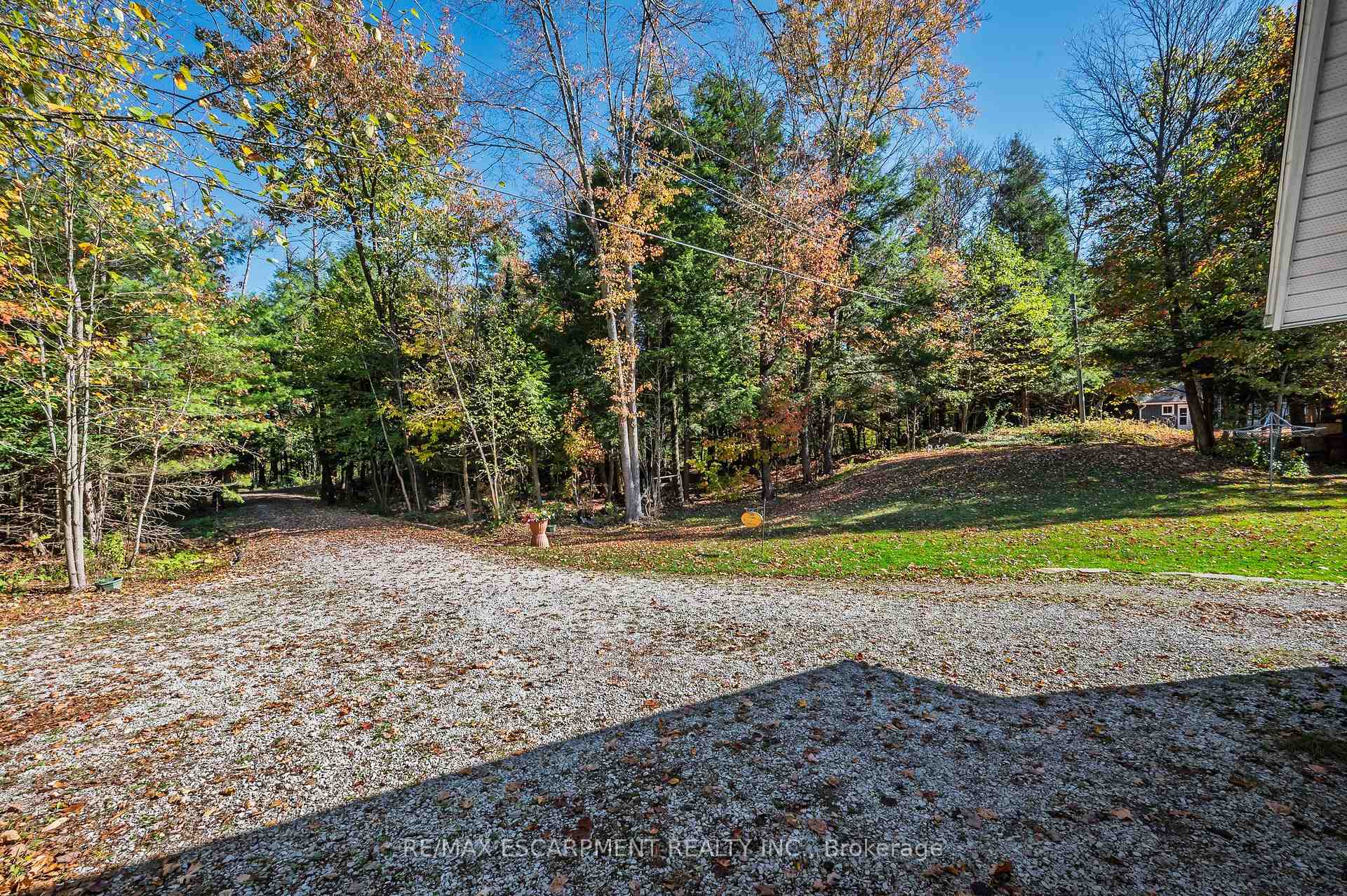 Photo 37 of 1012 Armstrong Road, Gravenhurst, Wood (Gravenhurst) — HOMEH