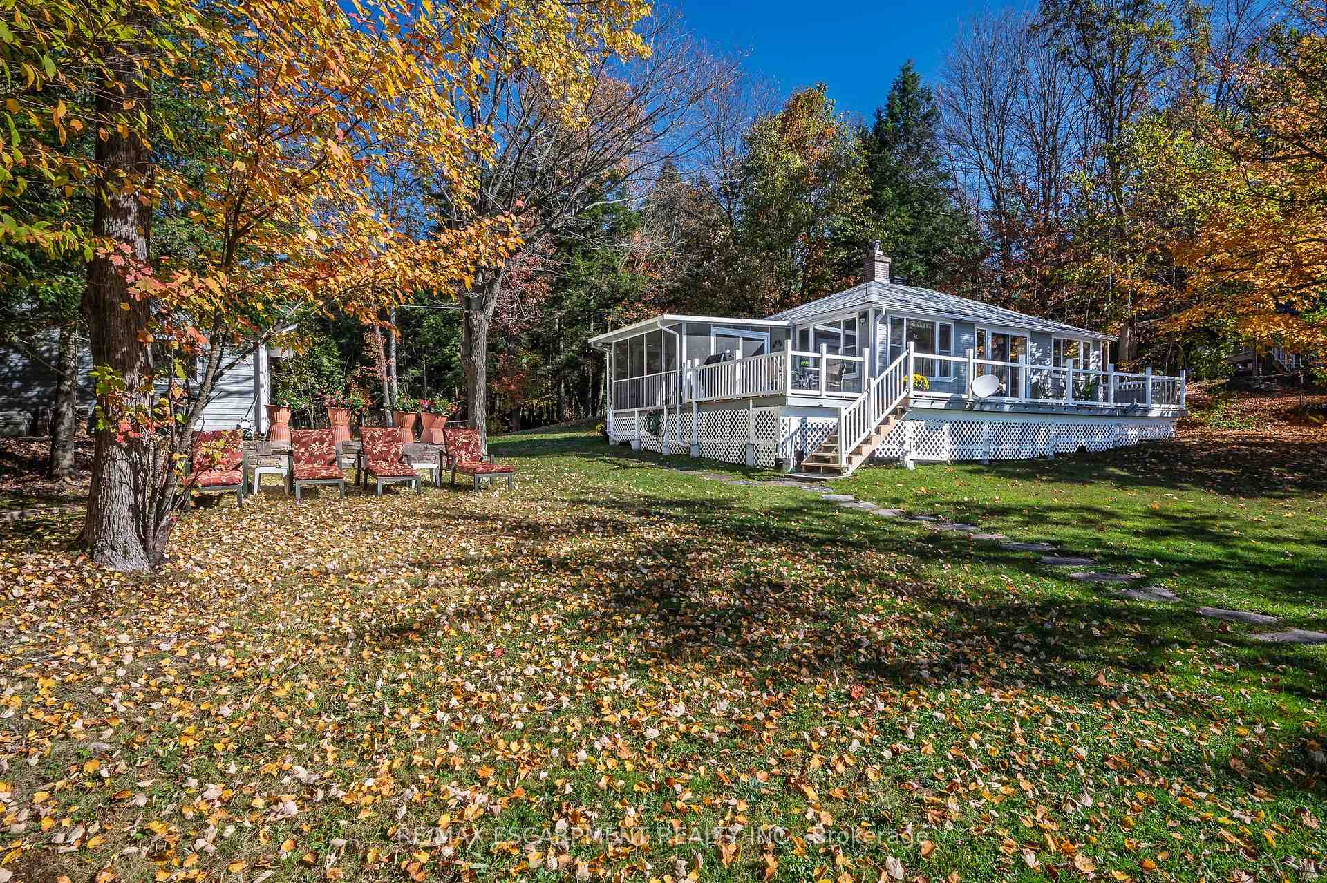 Photo 43 of 1012 Armstrong Road, Gravenhurst, Wood (Gravenhurst) — HOMEH